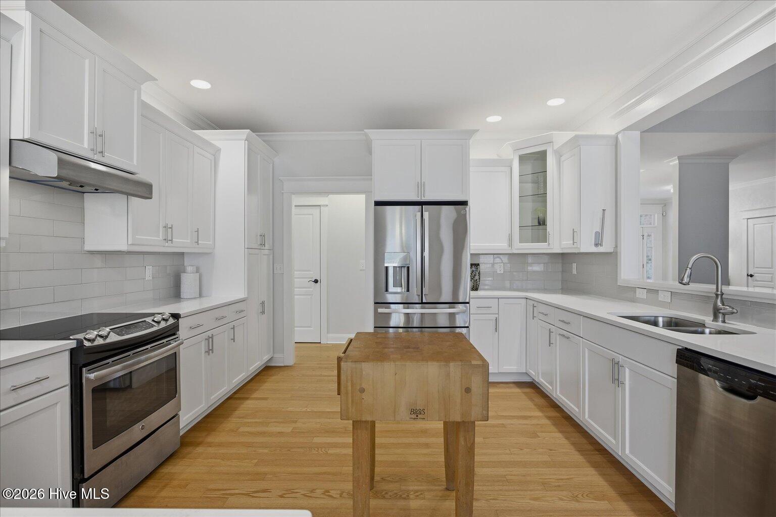 100550413 | Photo 38