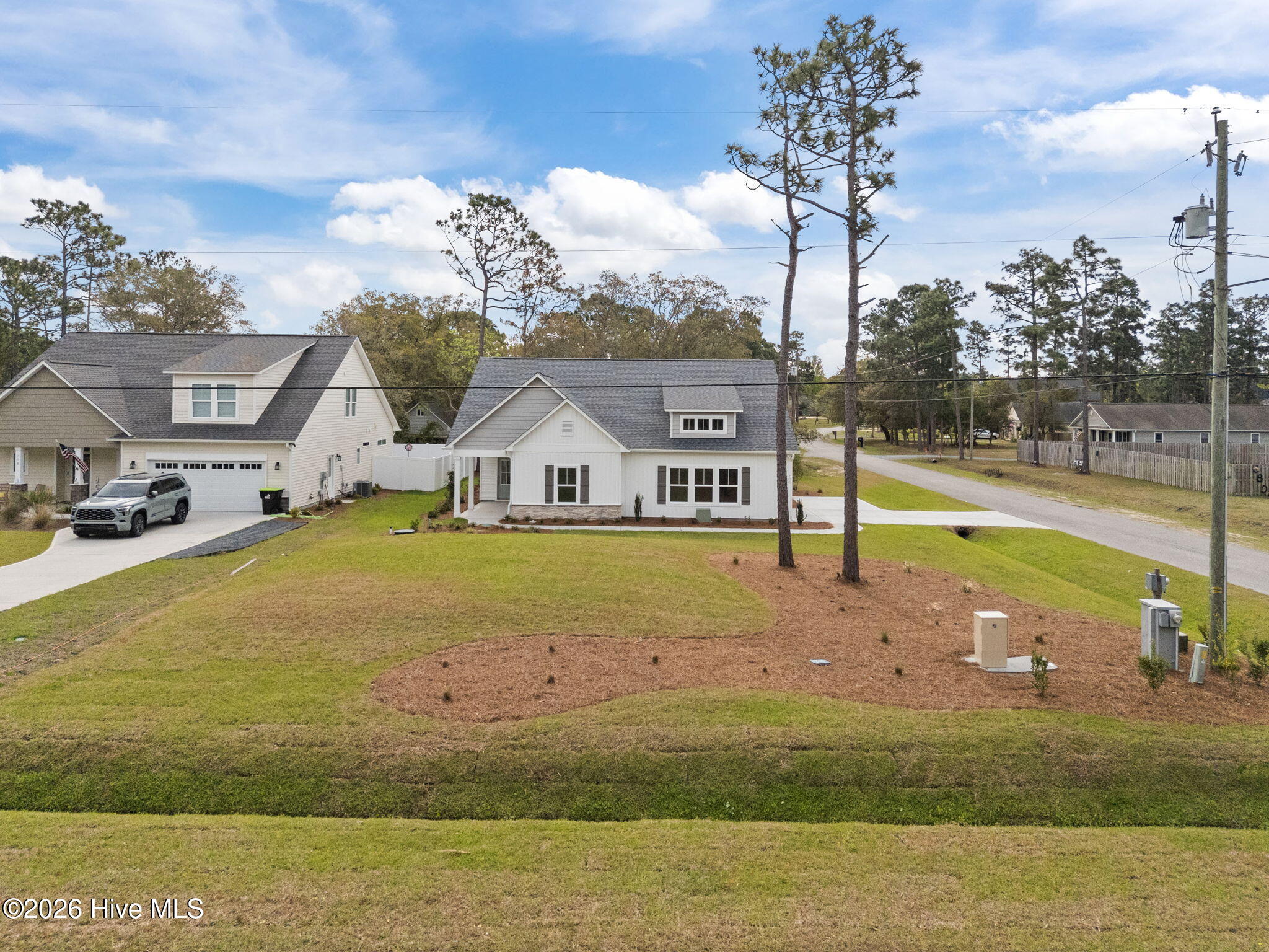 100553165 | Photo 44