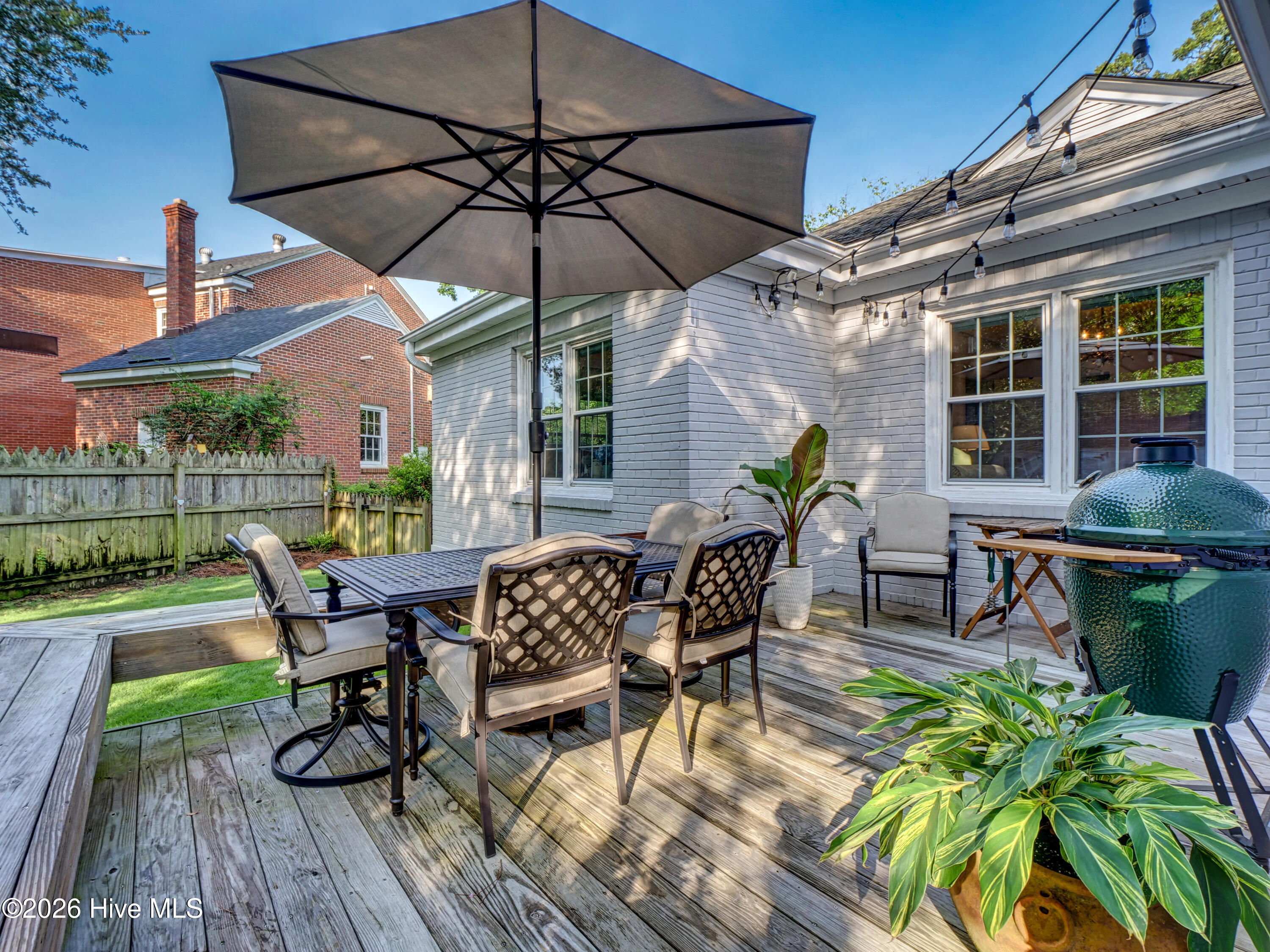 100558476 | Photo 54