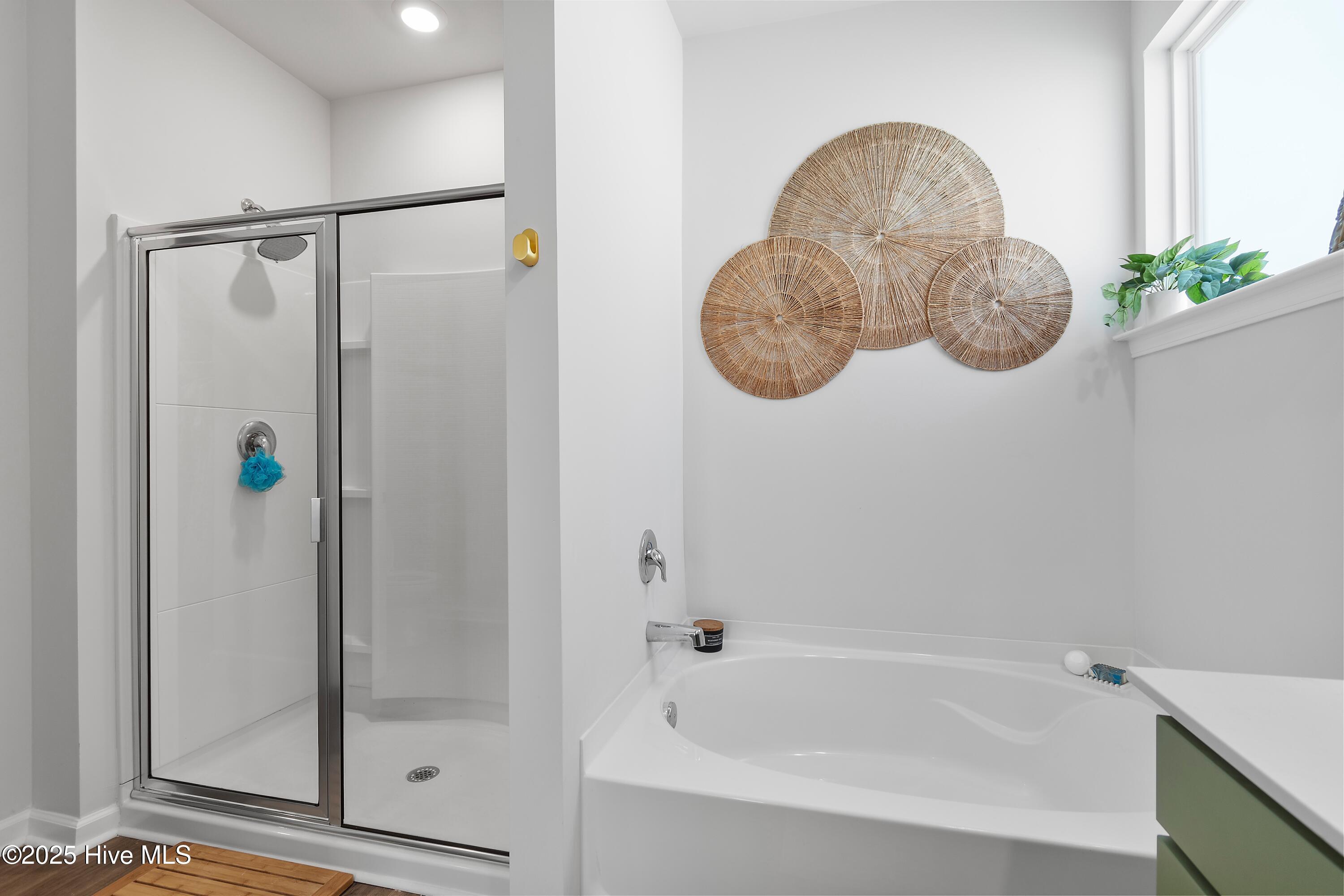 100538453 | Photo 21