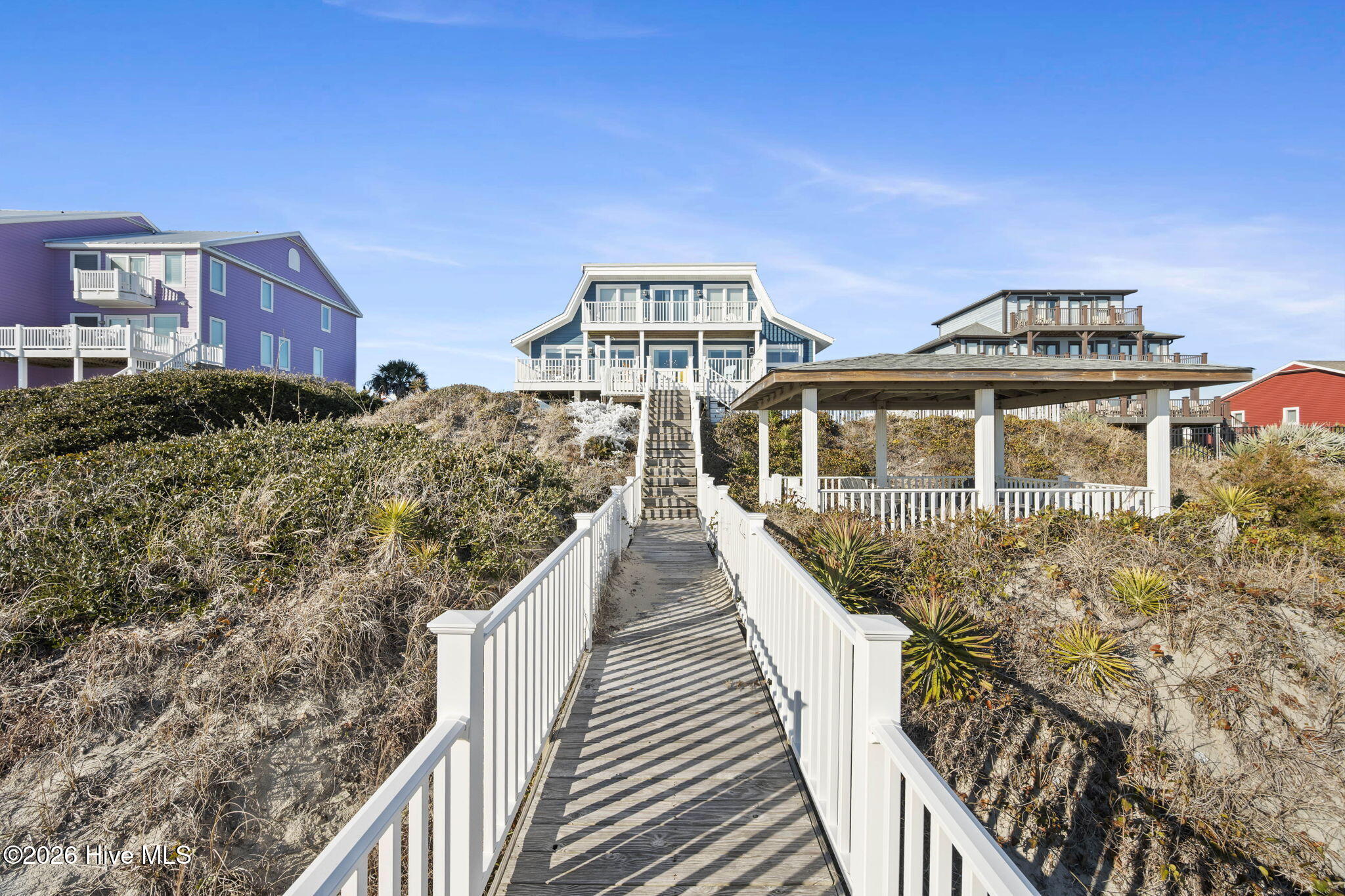 100552942 | Photo 63