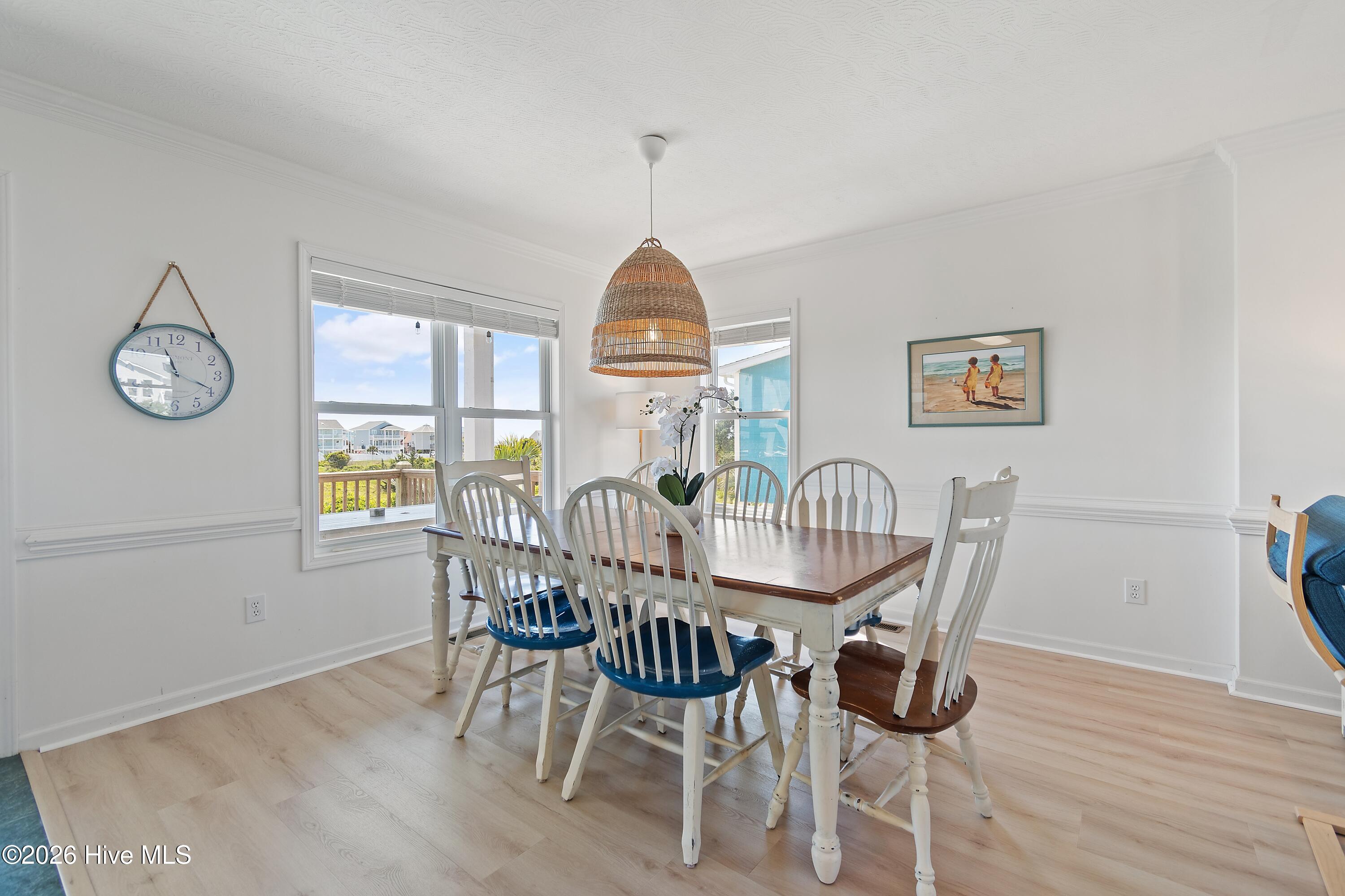 100564981 | Photo 11