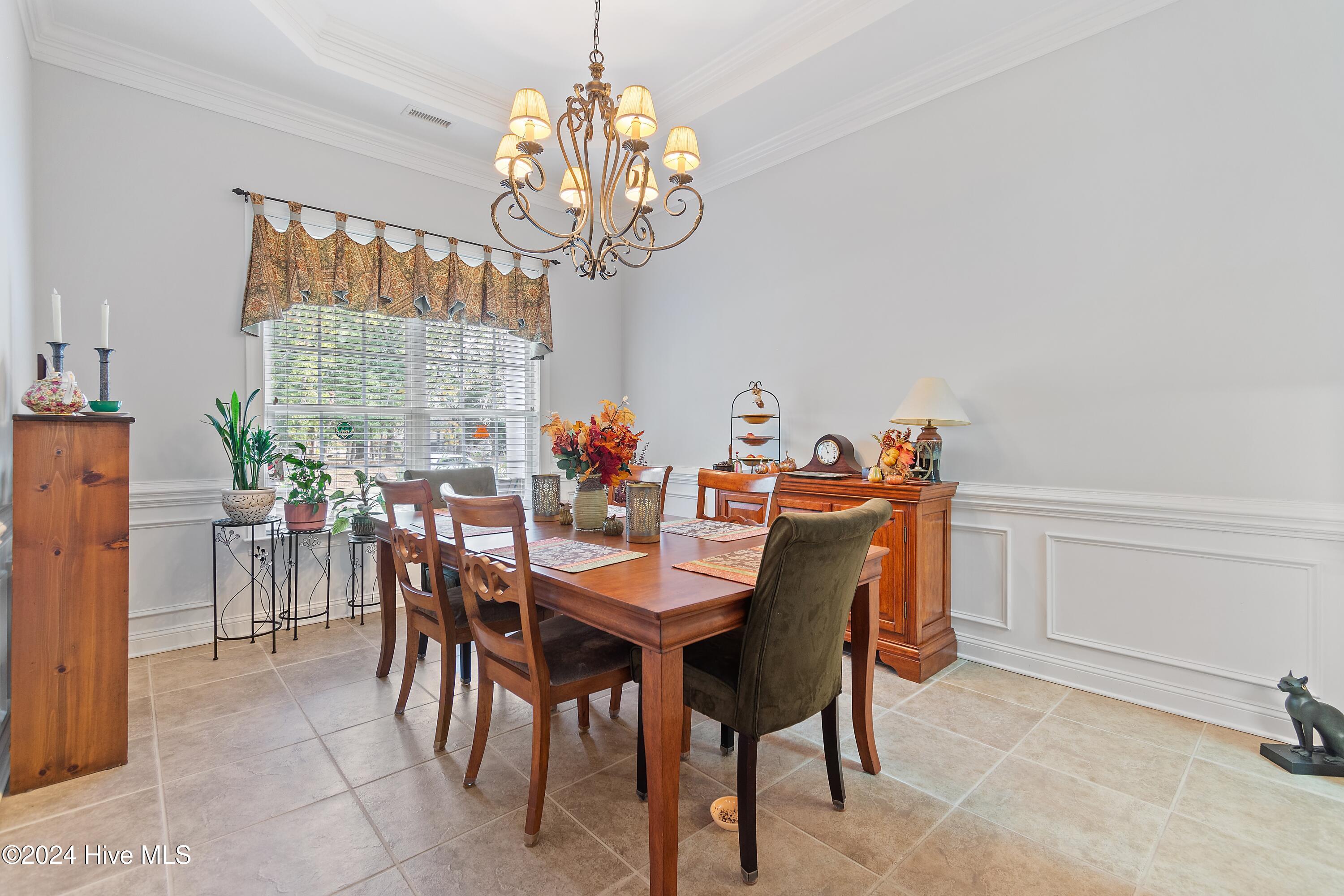 100554378 | Photo 11