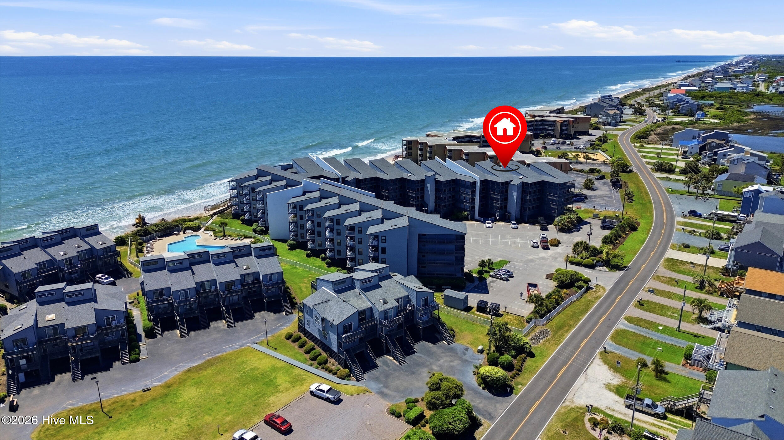 100569136 | Photo 31