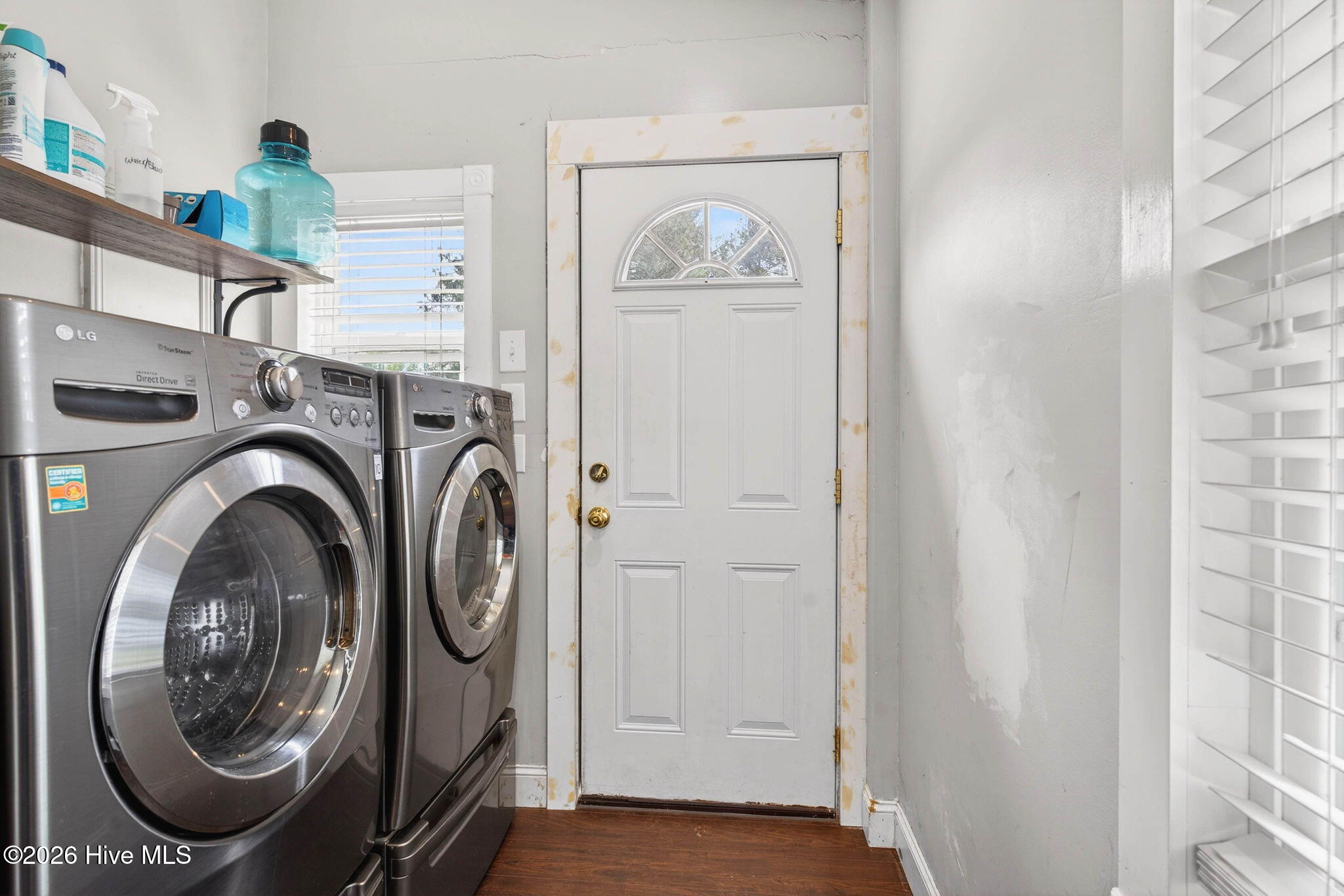 100565491 | Photo 21