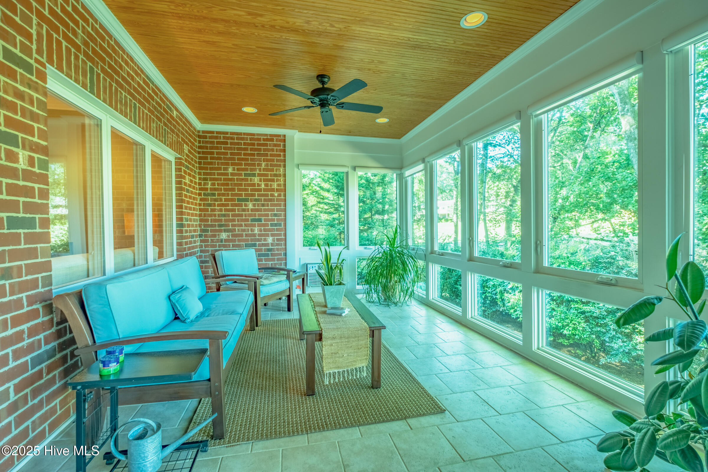 80 Lakewood Drive