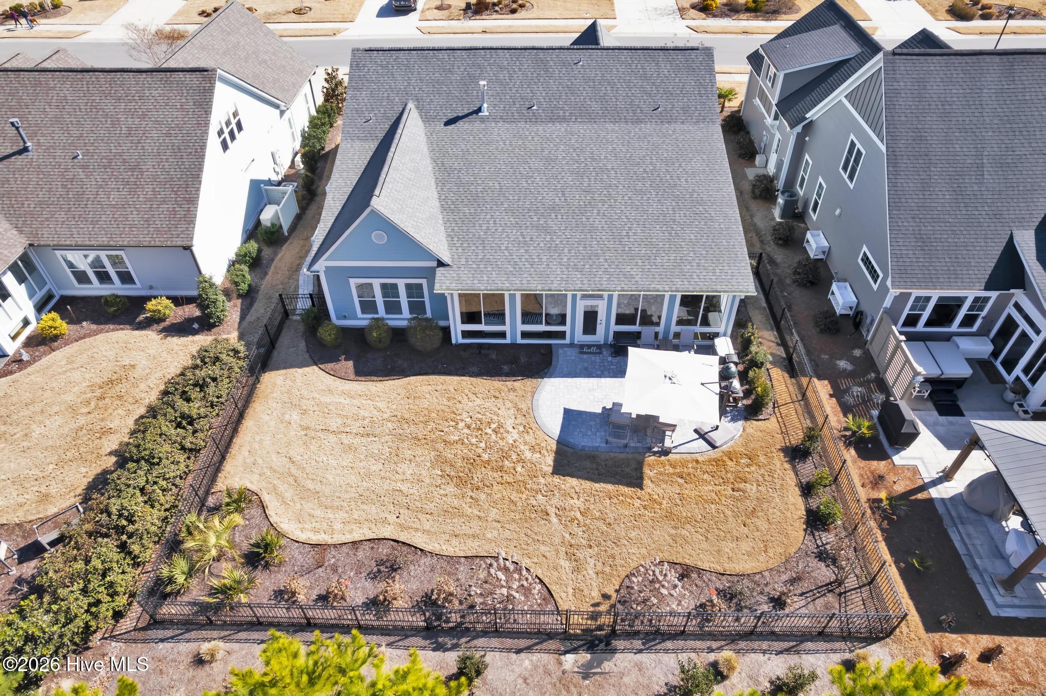 100554961 | Photo 46