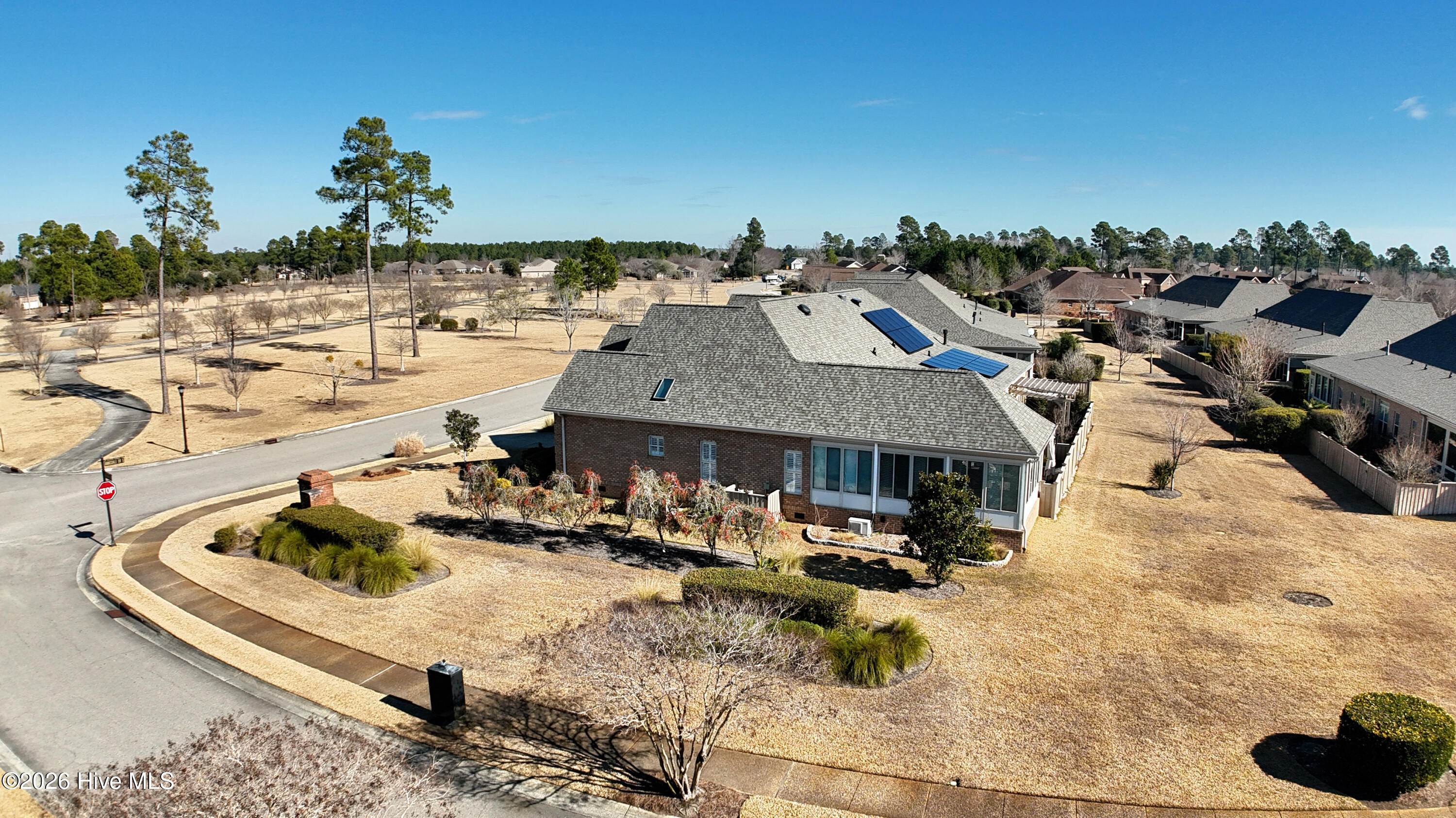 100550306 | Photo 29