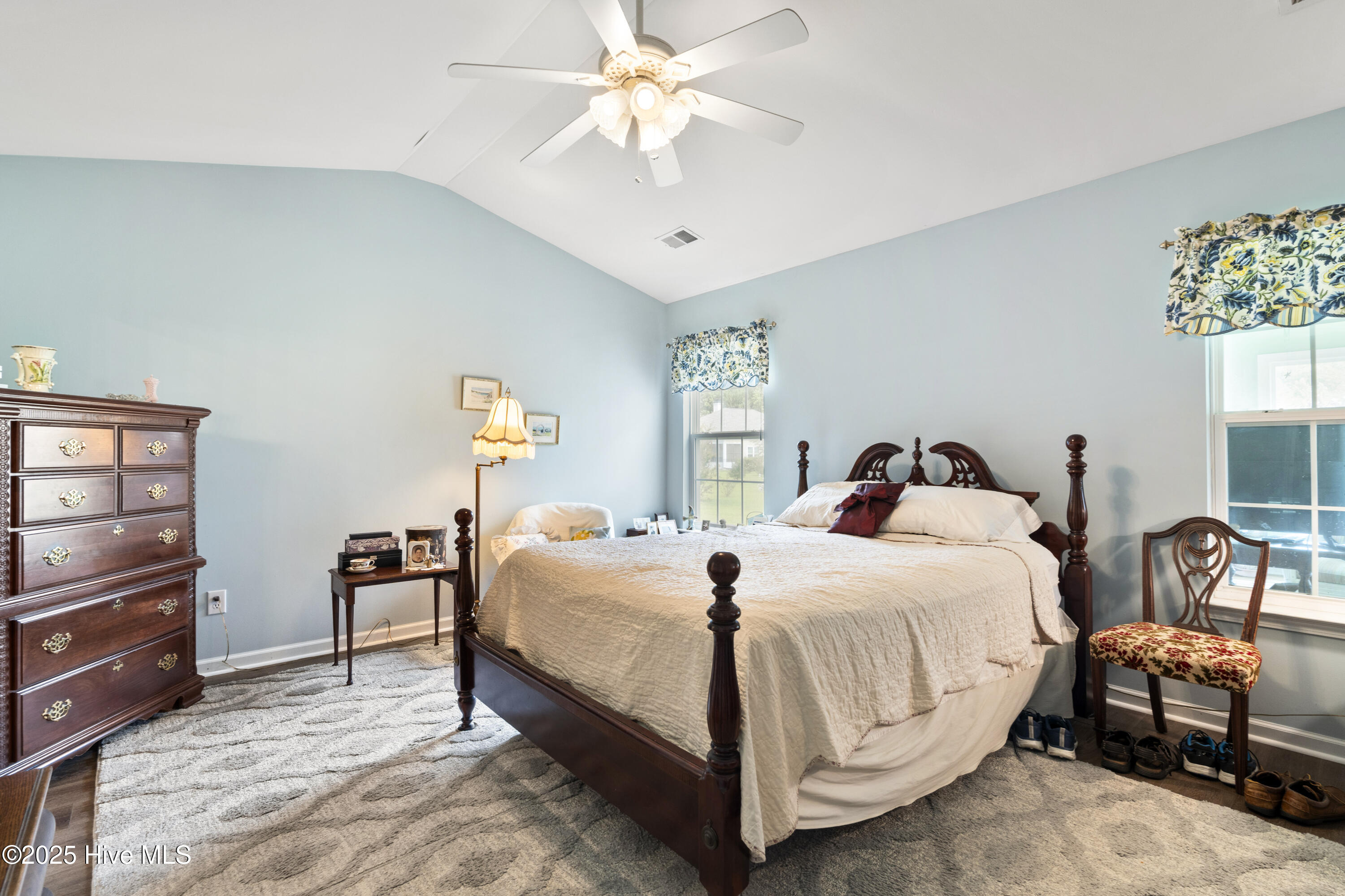 100521862 | Photo 17