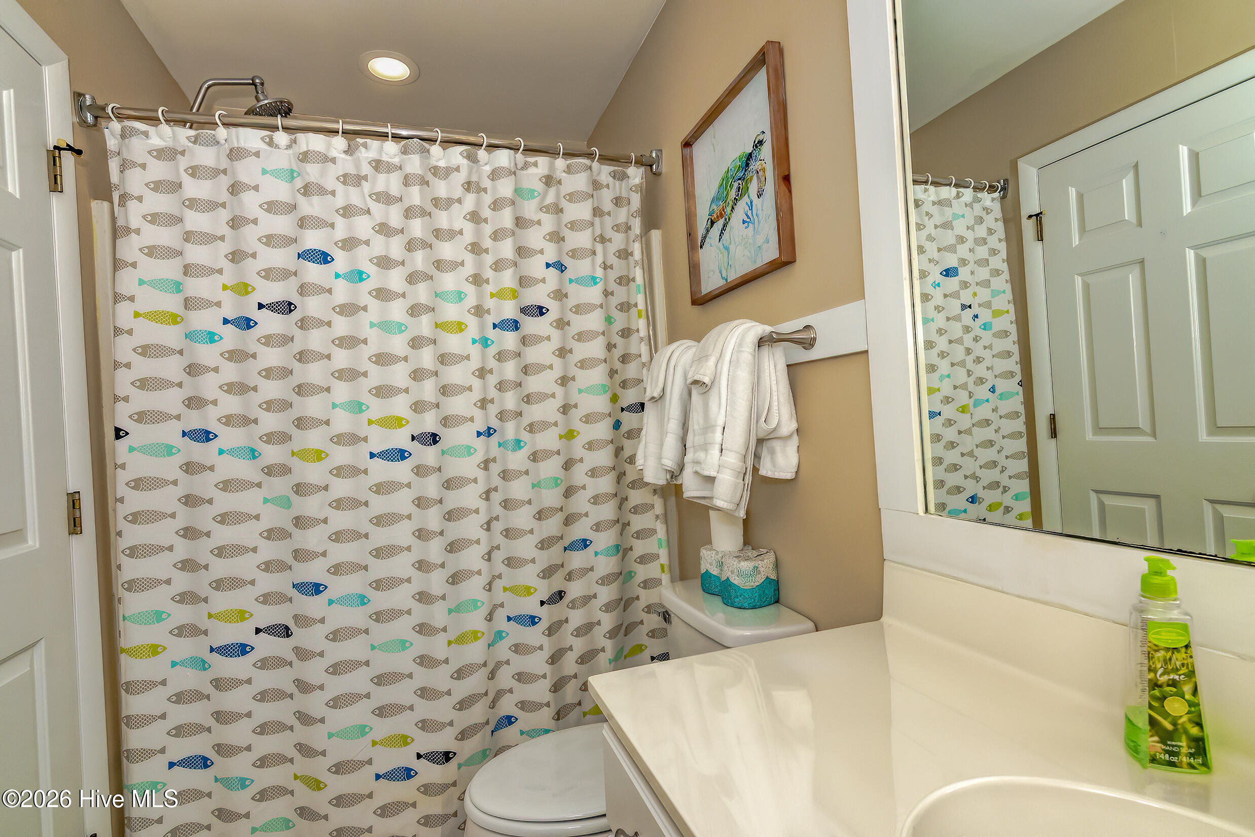 100557285 | Photo 28