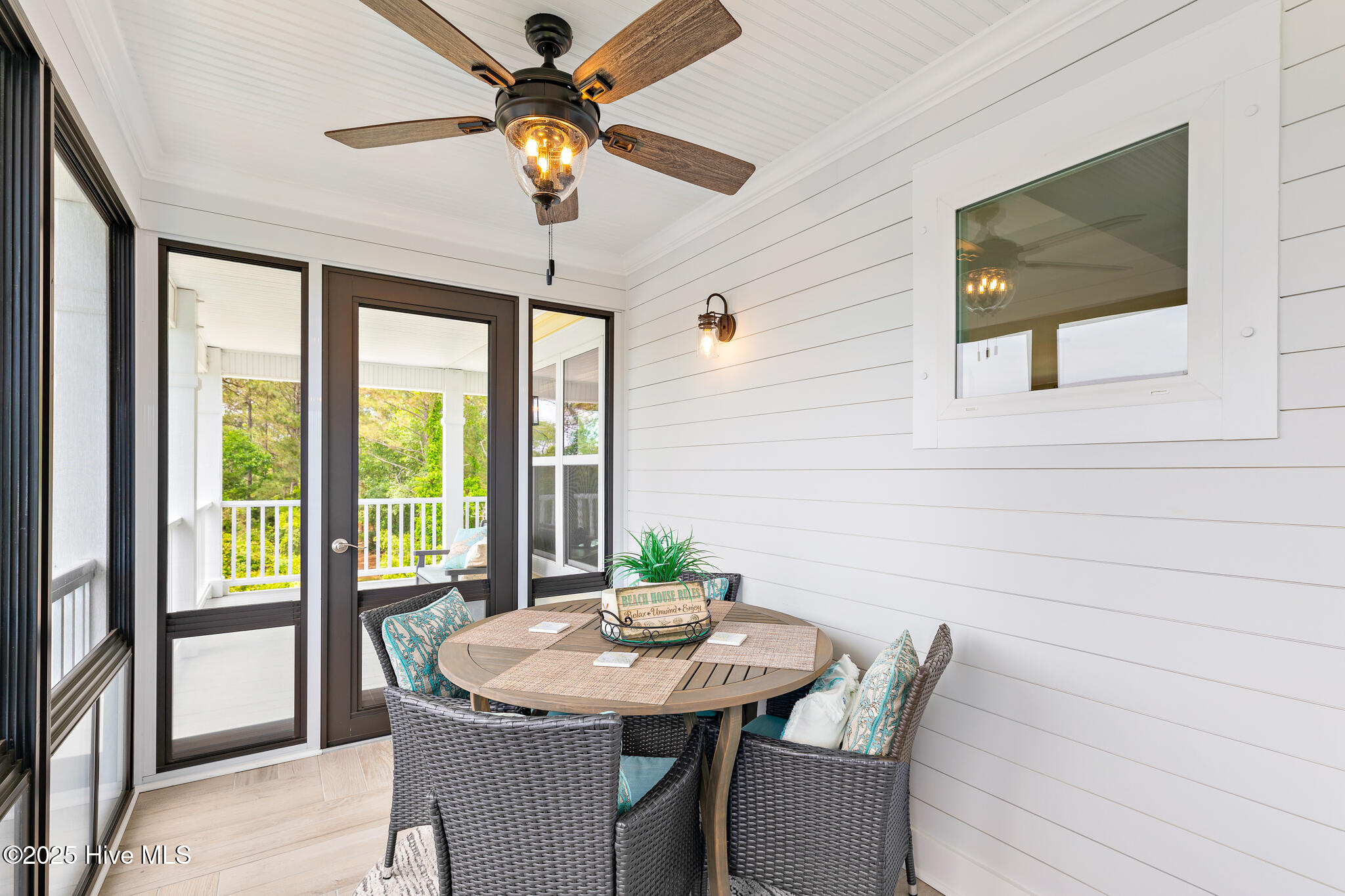 100507541 | Photo 41