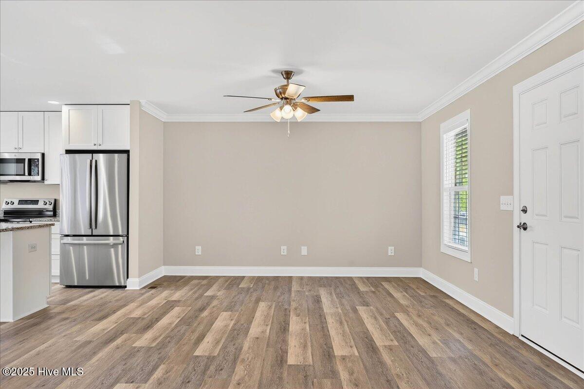 100543234 | Photo 11