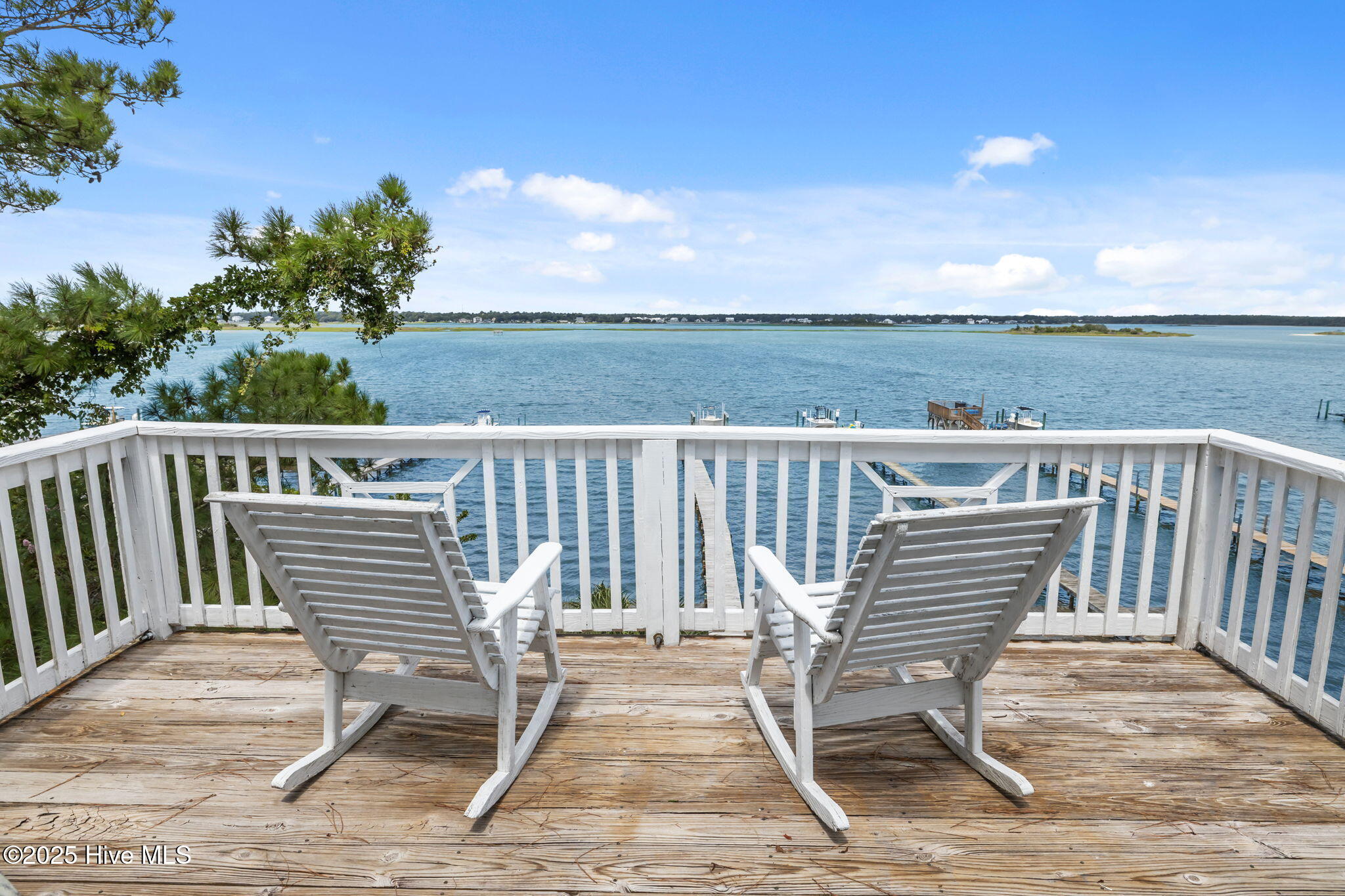 100526742 | Photo 39