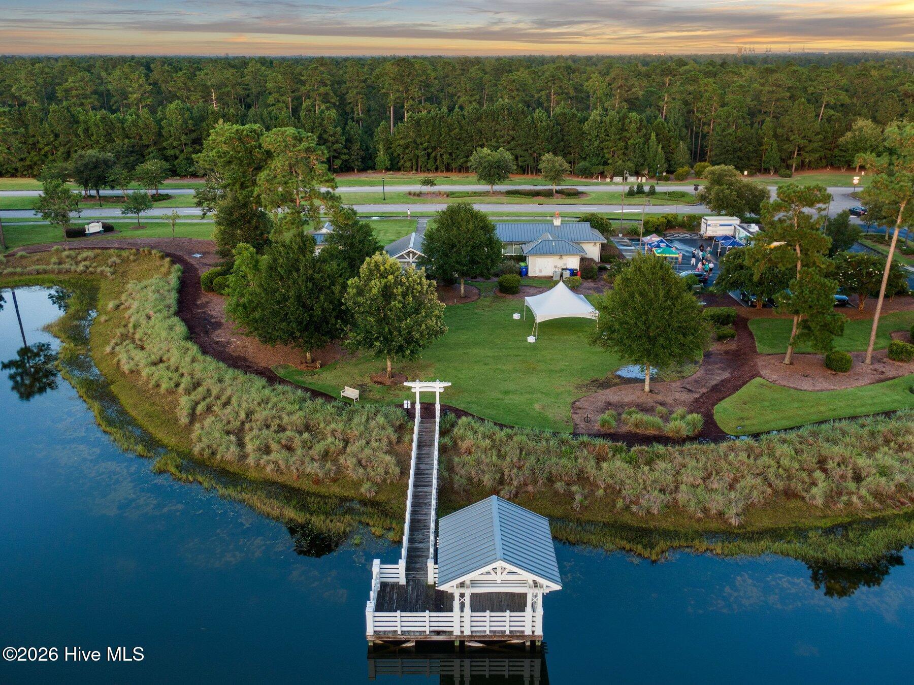 100552646 | Photo 48