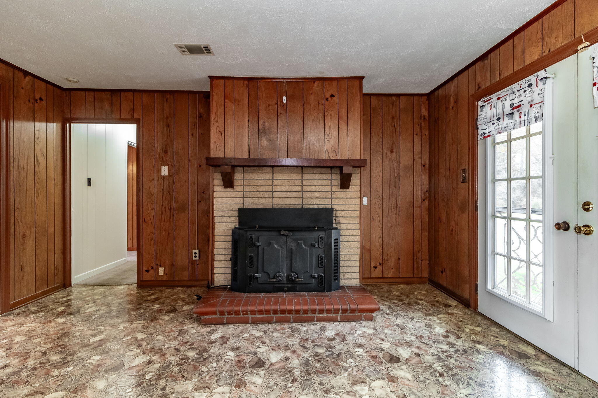 28-web-or-mls-915 BENNOCK MILL RD ©-1801