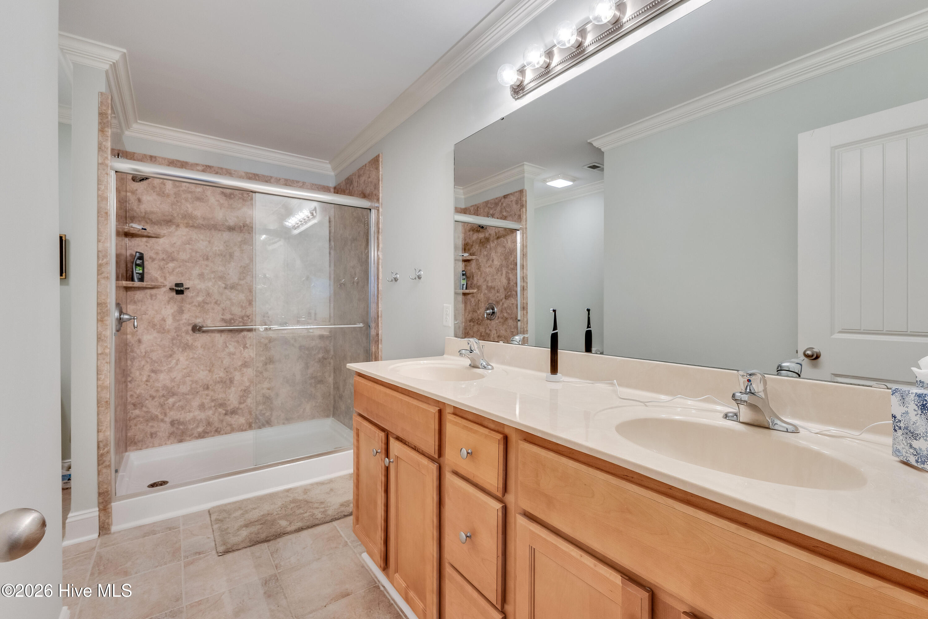 100551566 | Photo 21