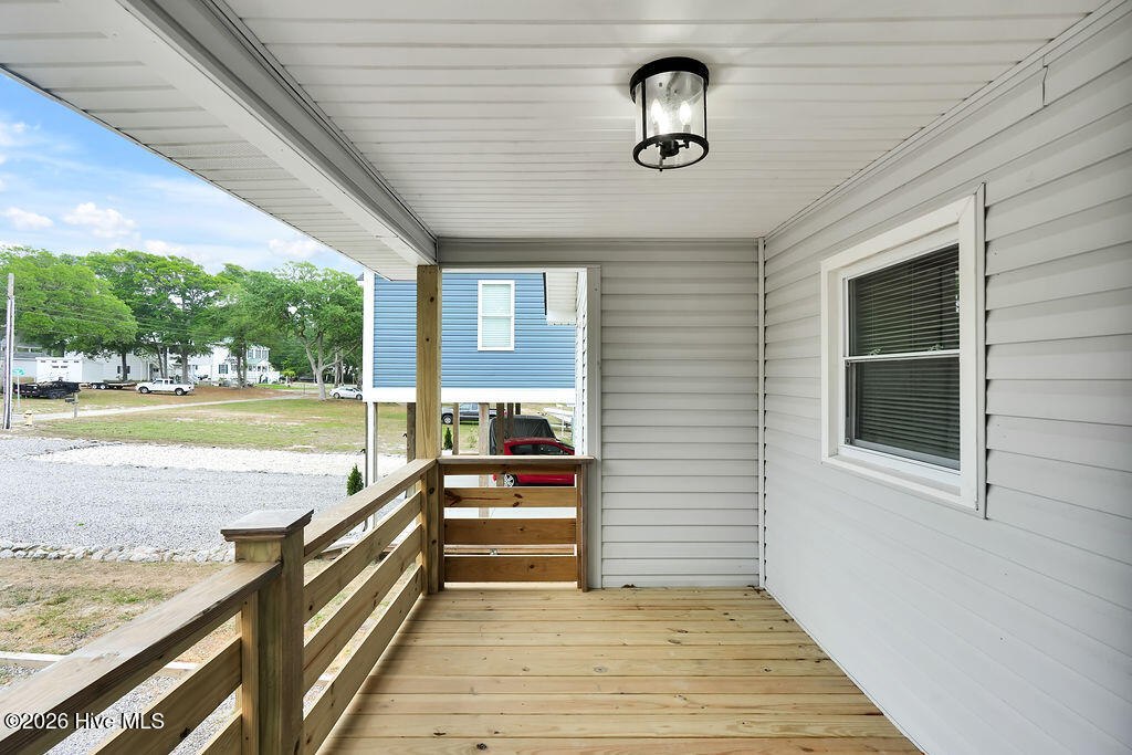 100570614 | Photo 26