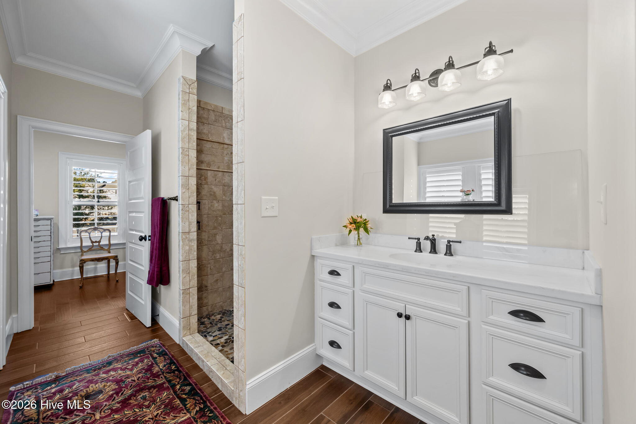 100546497 | Photo 41