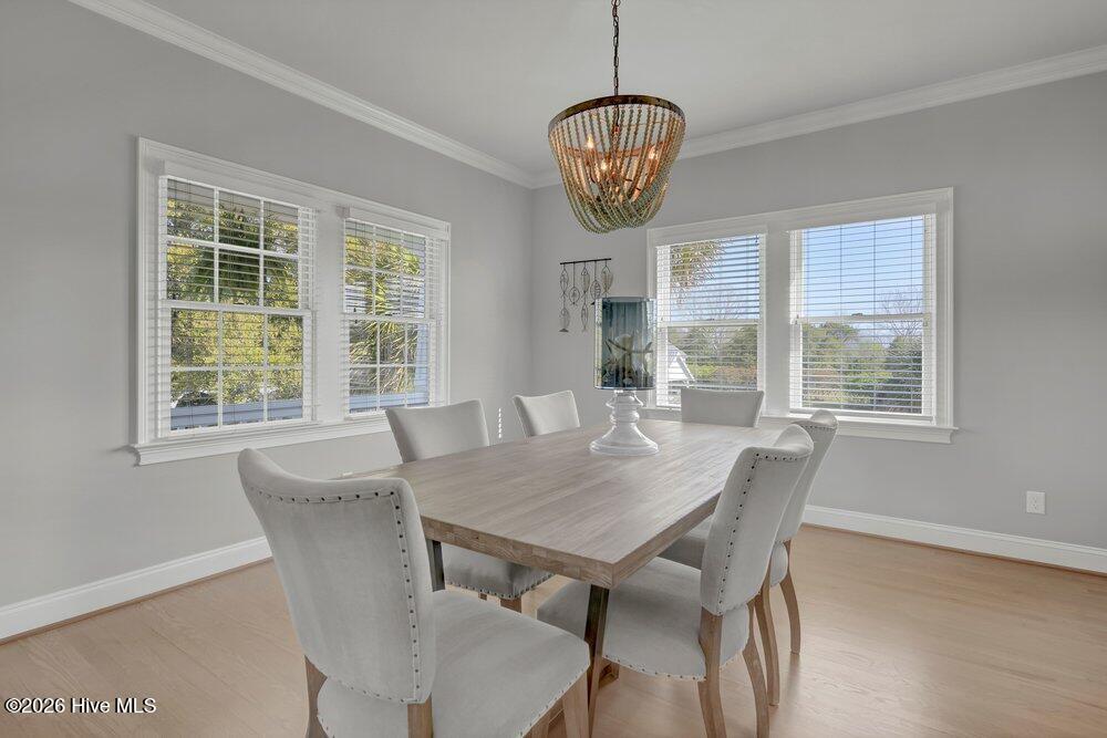 100563942 | Photo 12