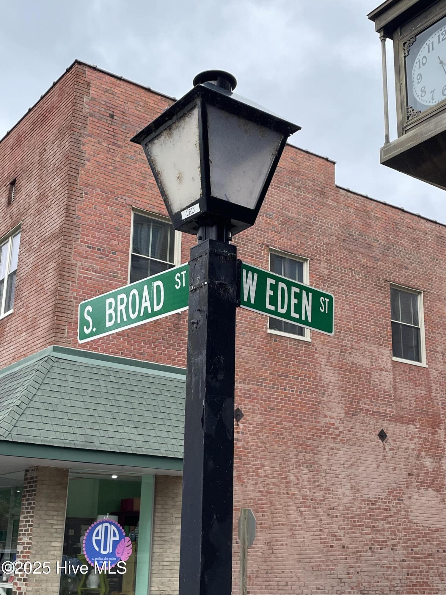 102 W Eden Street, Edenton, NC, 27932