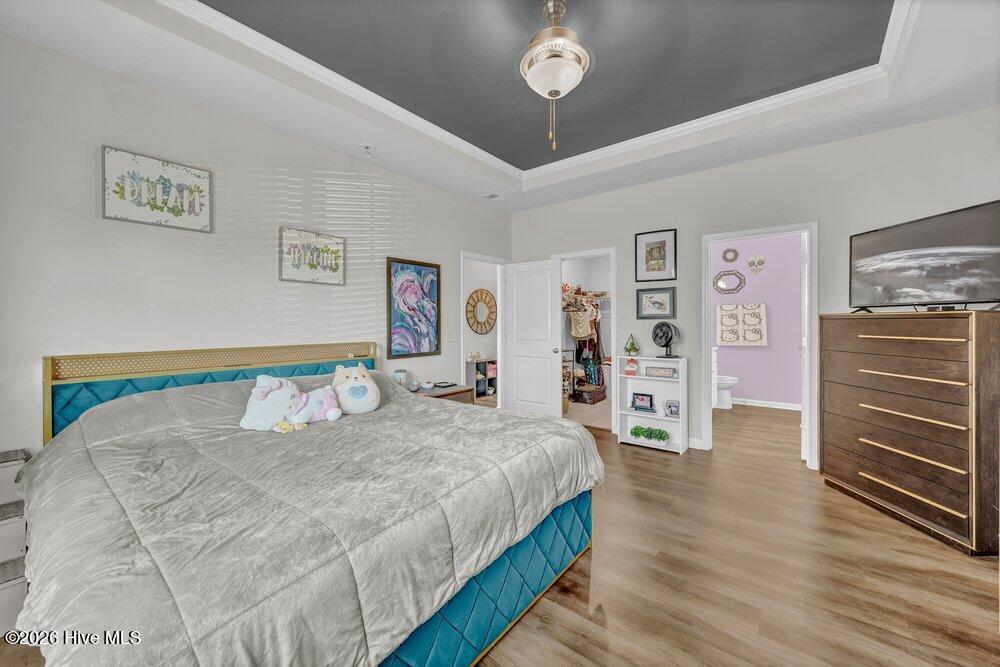 100569787 | Photo 16