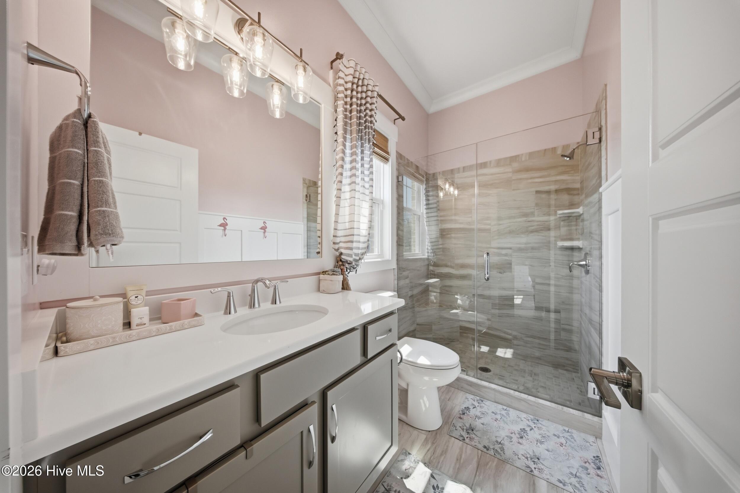 100567484 | Photo 38