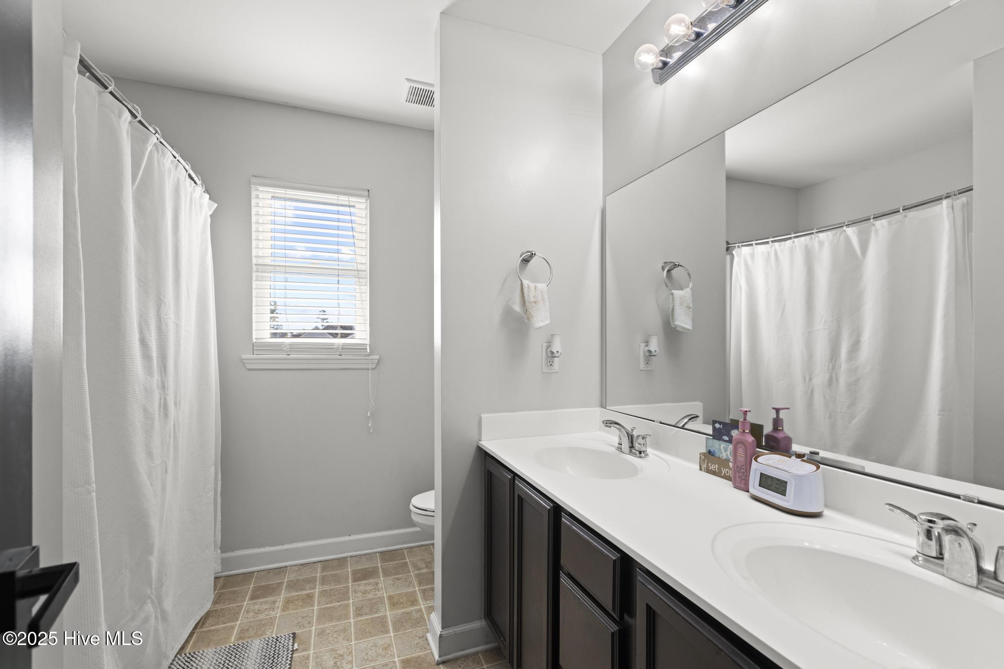 100541316 | Photo 20