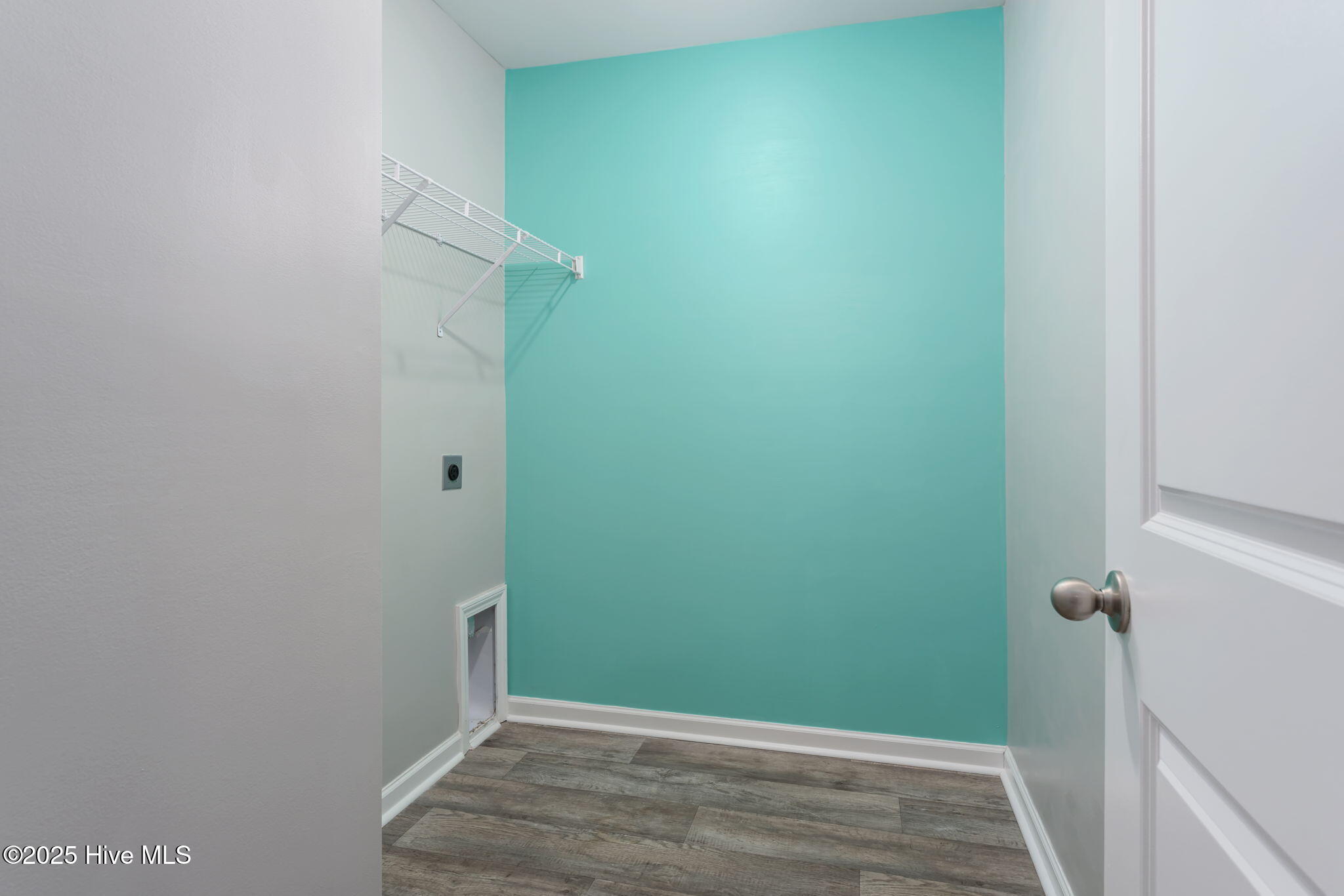 100523814 | Photo 42