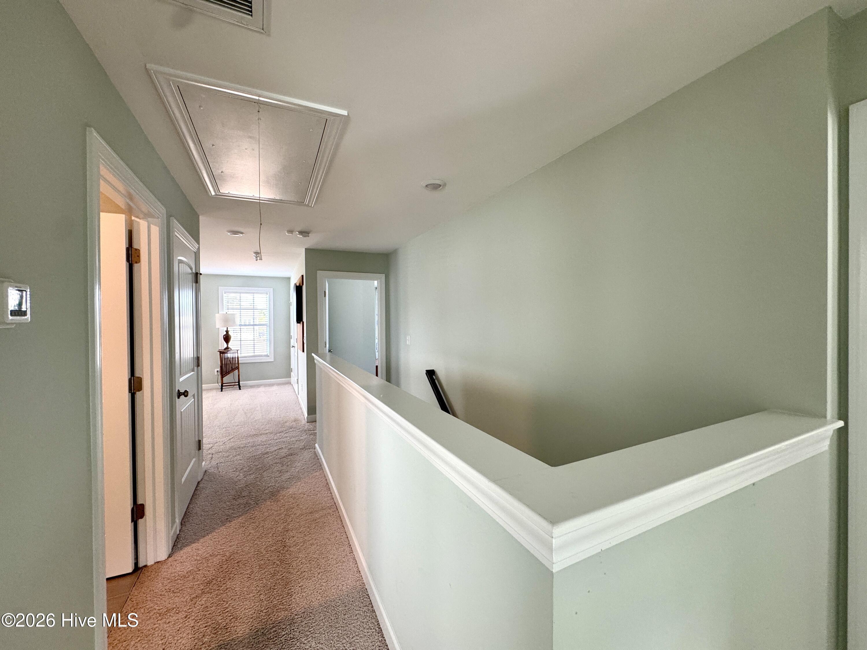 100547423 | Photo 24