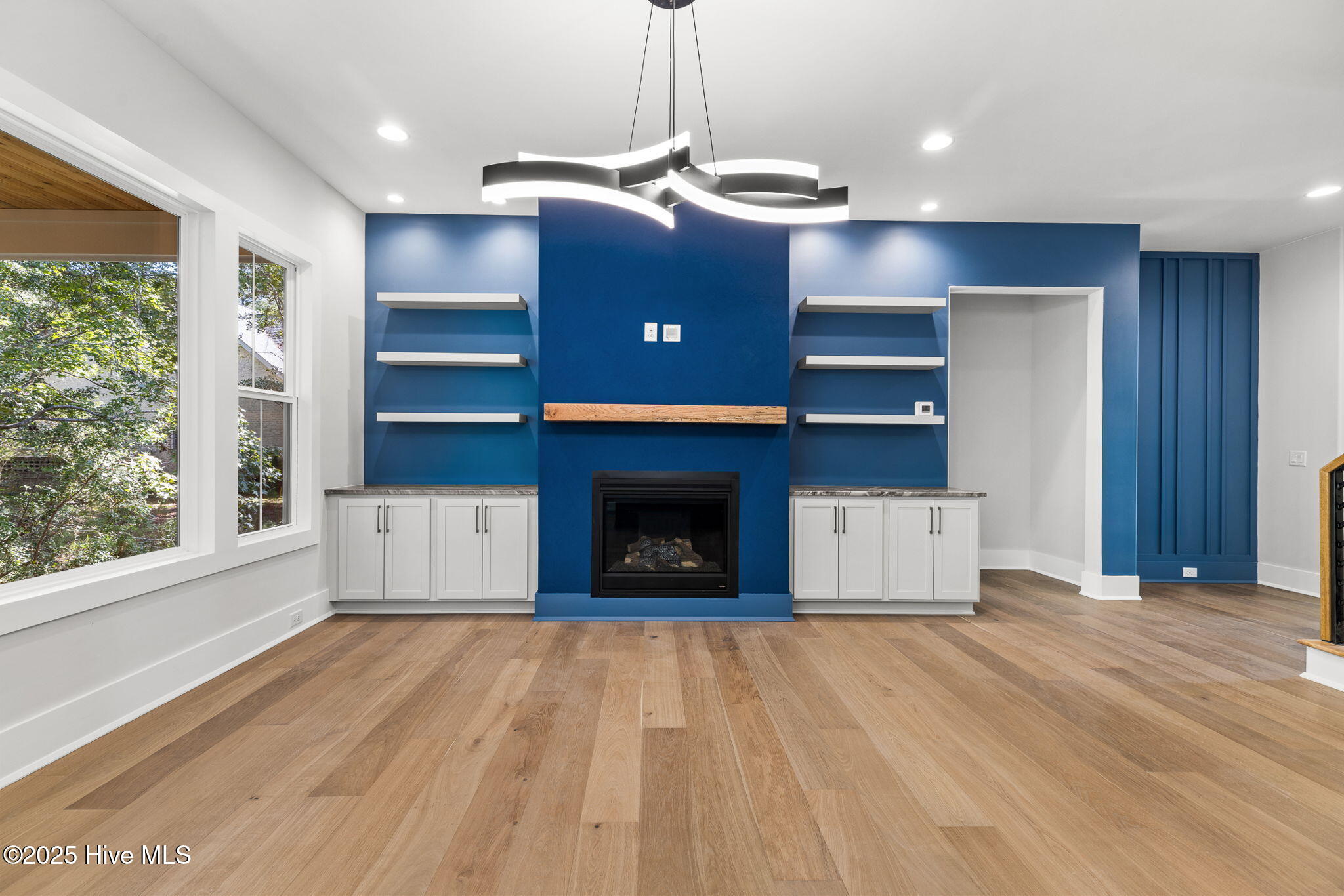 100522632 | Photo 15