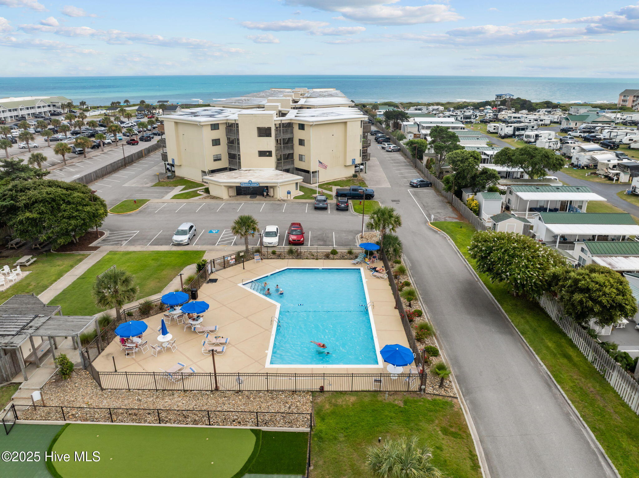 100546073 | Photo 51