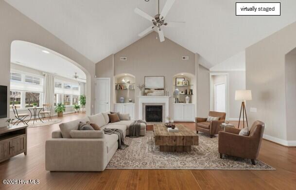 100518693 | Photo 10