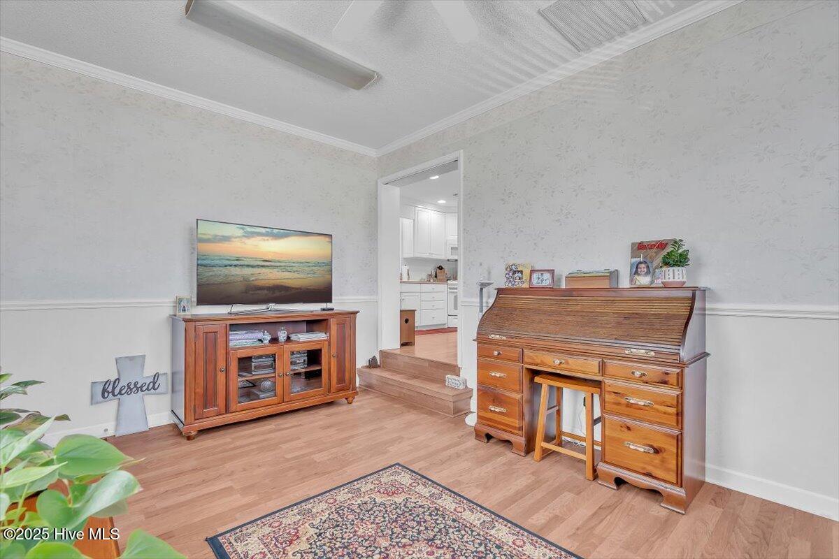 100542832 | Photo 32