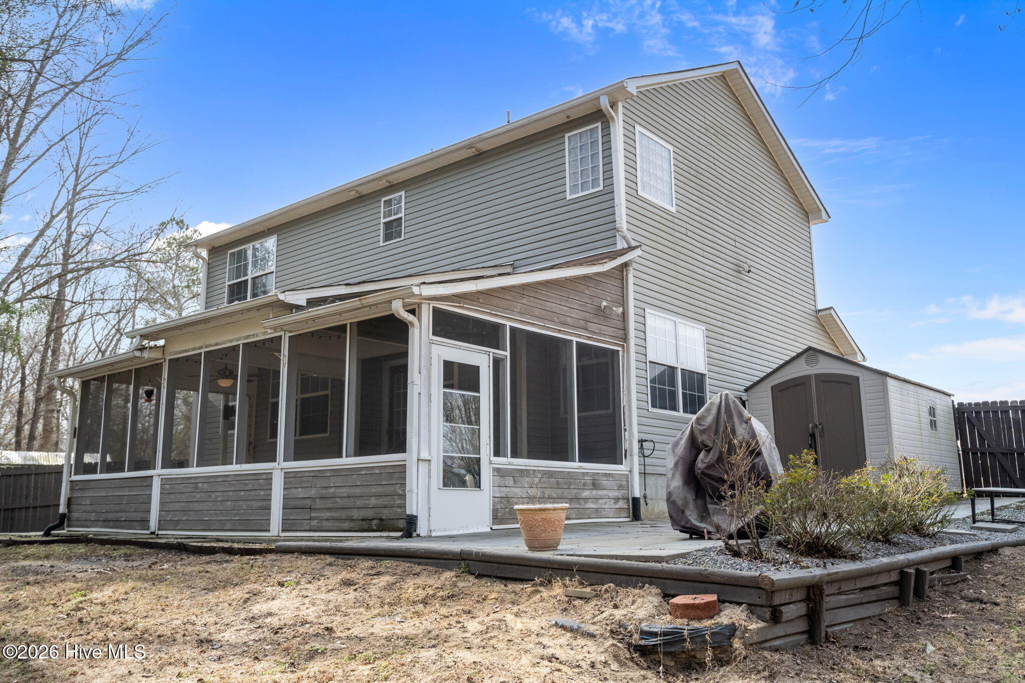 100552241 | Photo 39