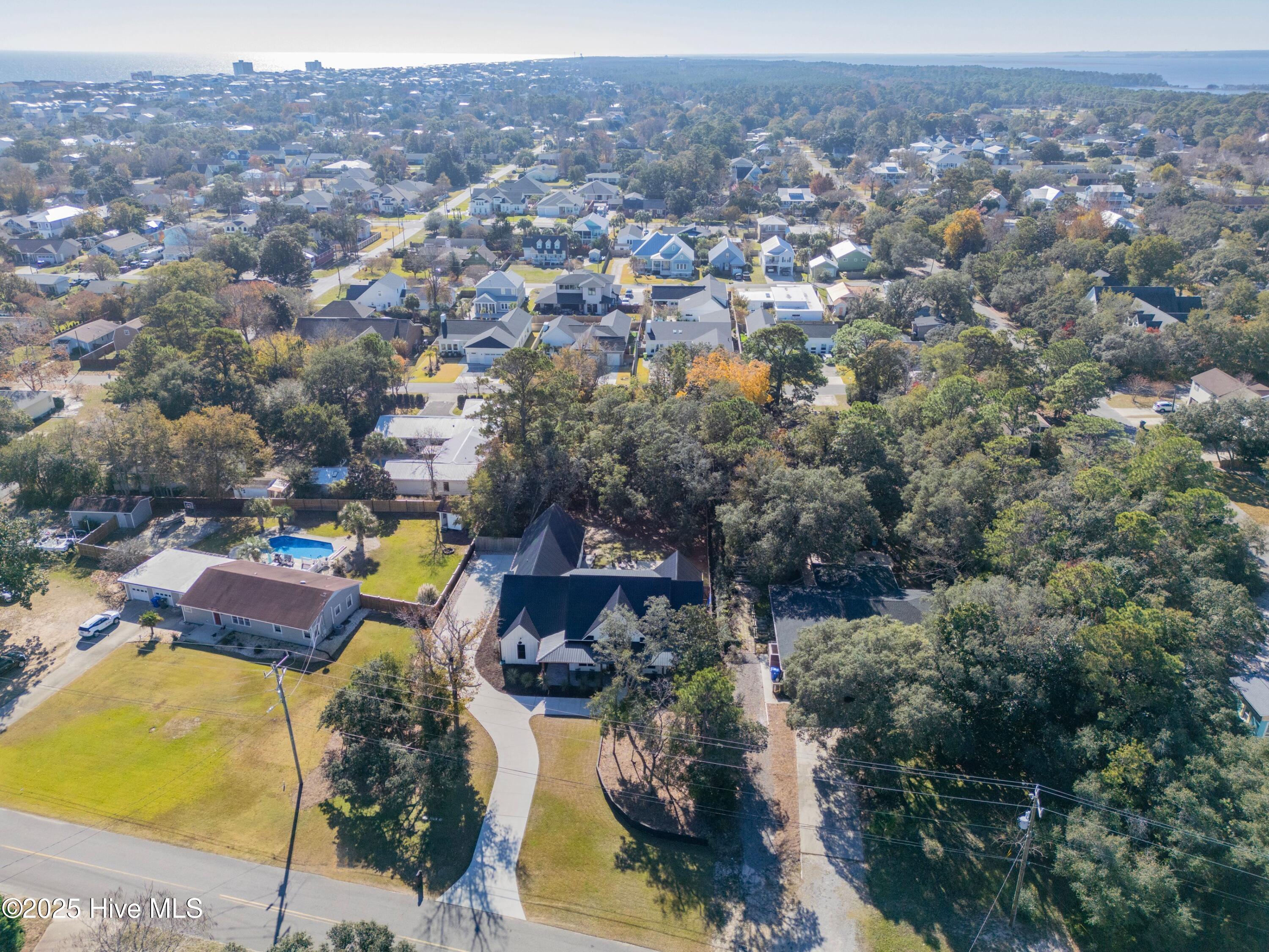 100543127 | Photo 53