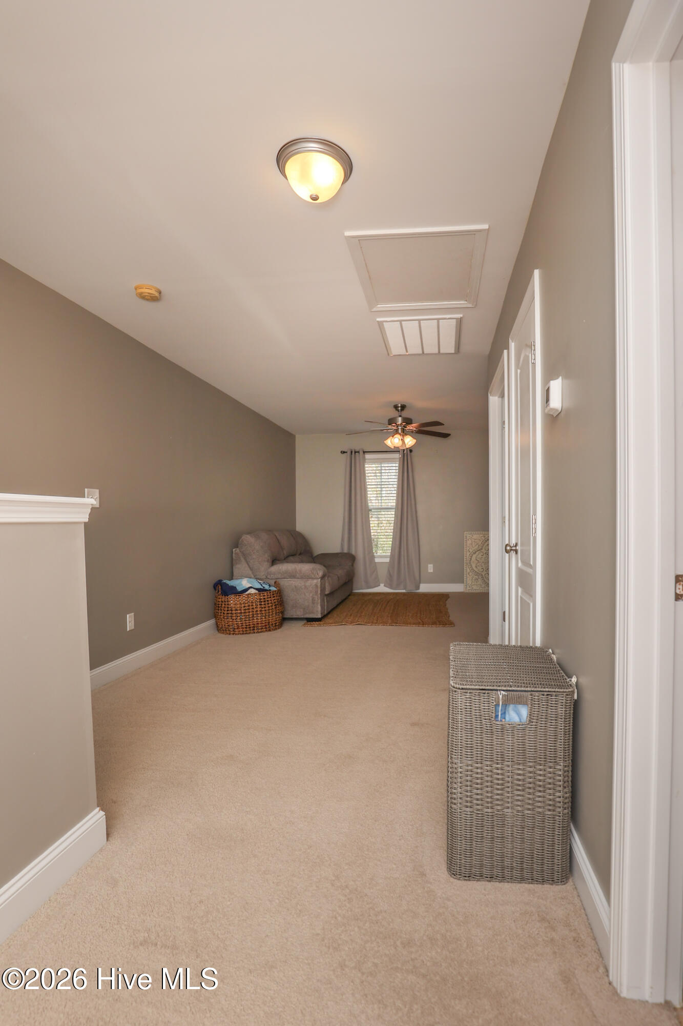 100559390 | Photo 22