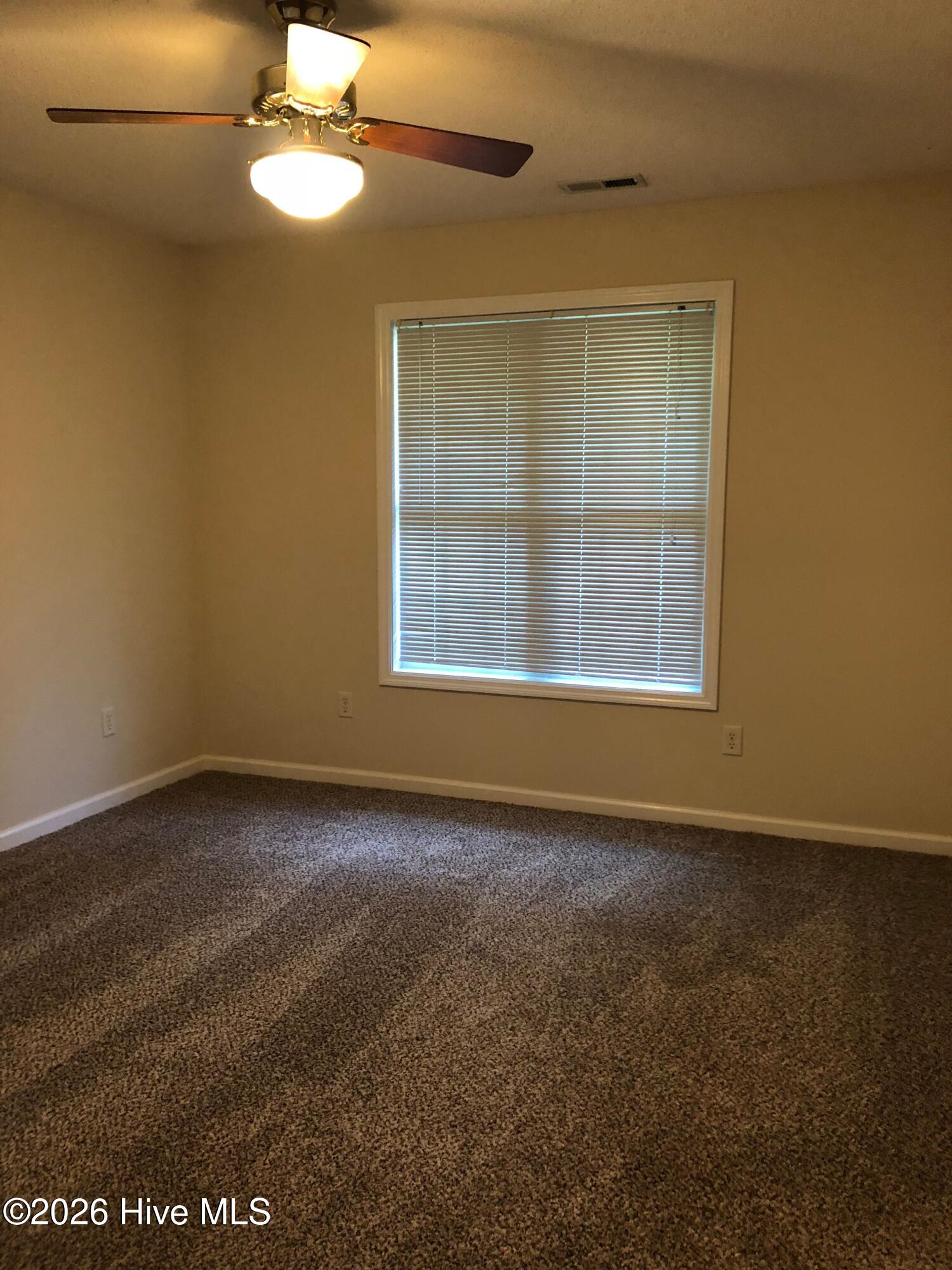 100559465 | Photo 14