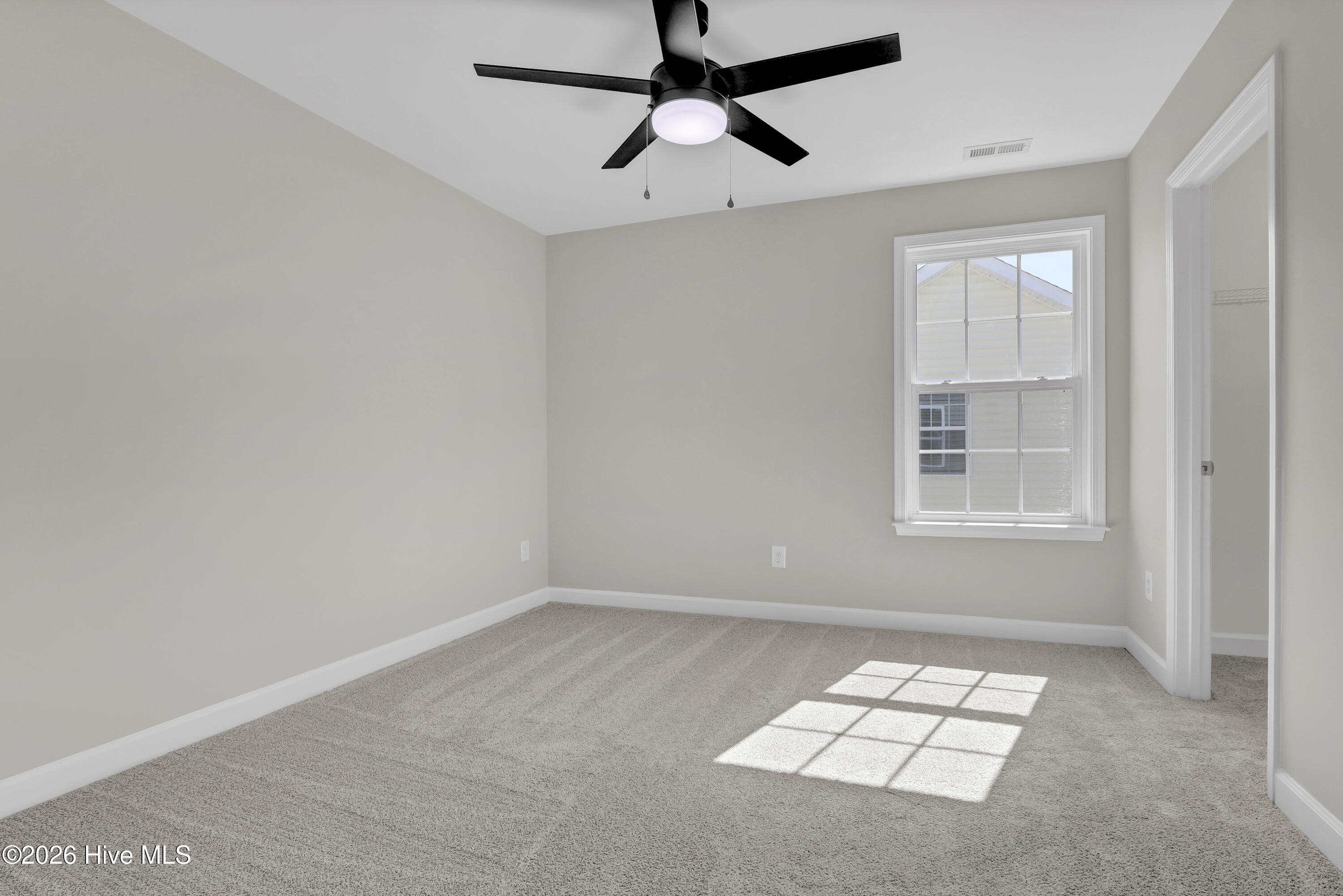 100556478 | Photo 32