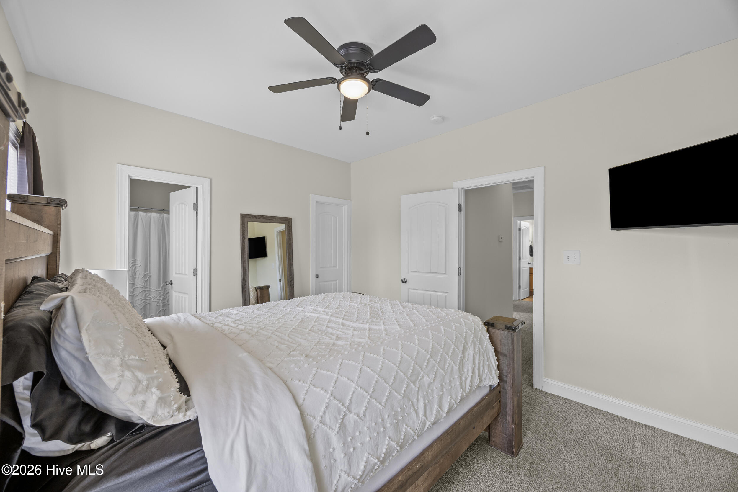 100564548 | Photo 15