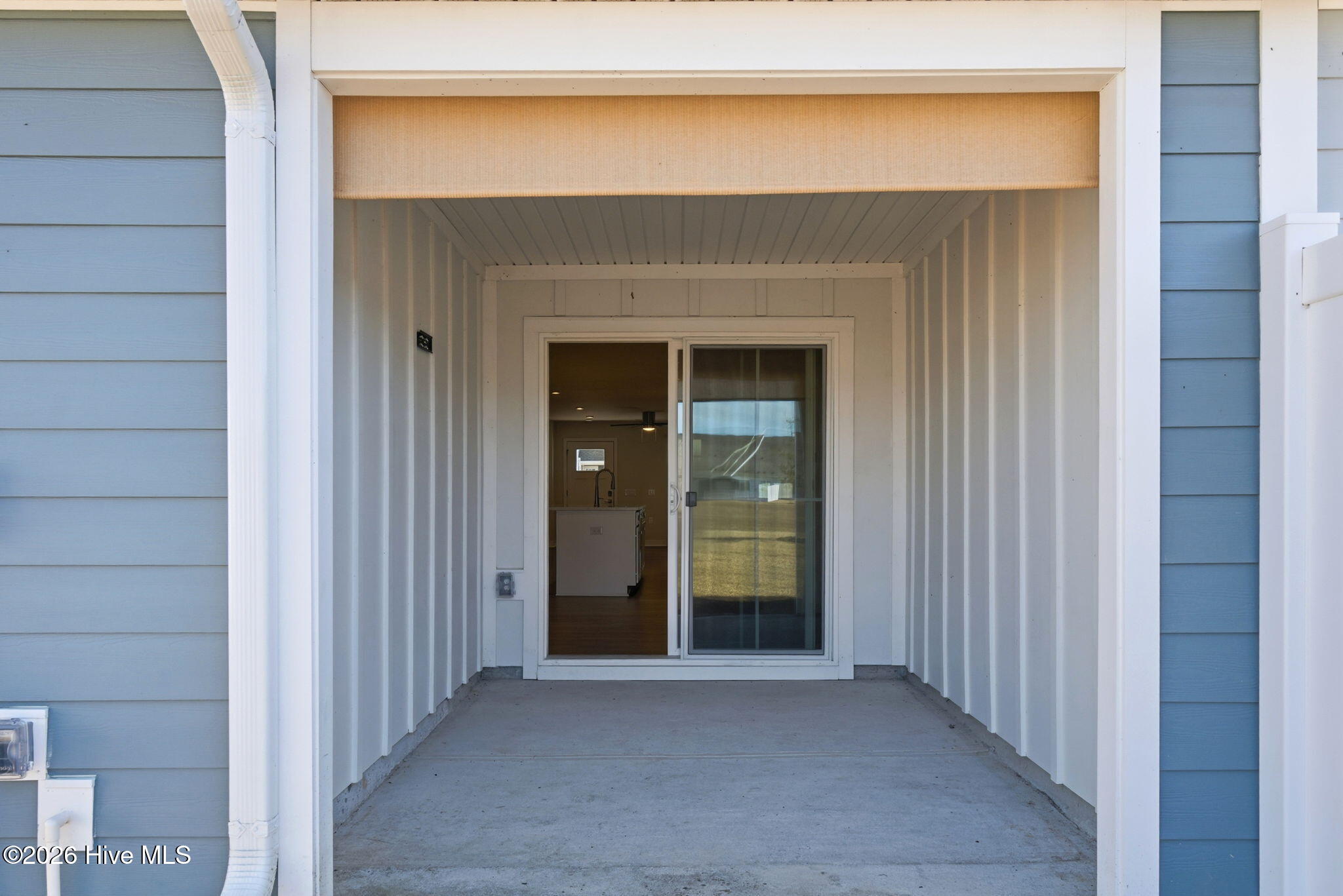 100554684 | Photo 27