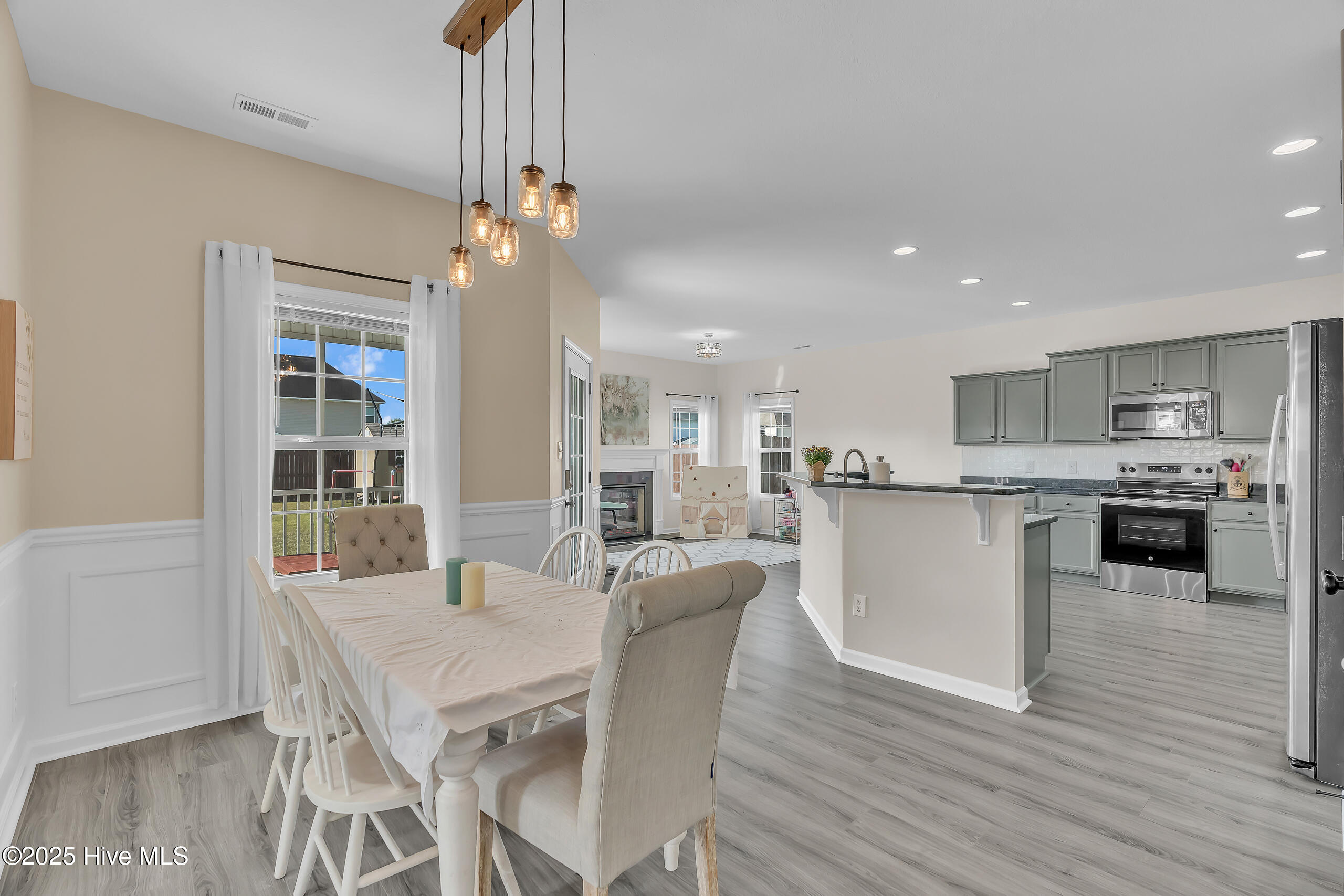 100543467 | Photo 12