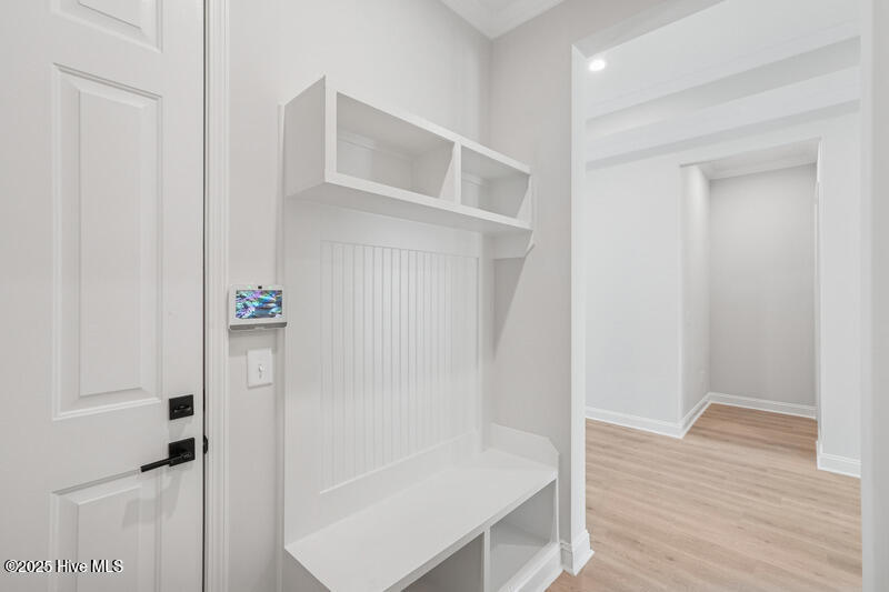 100508371 | Photo 19