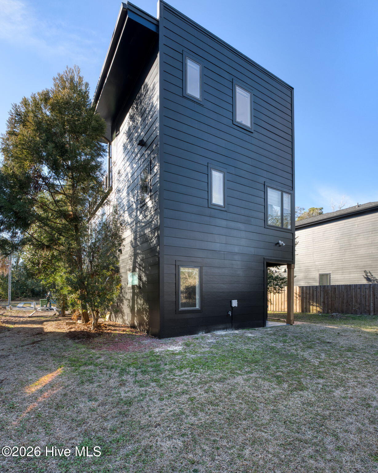 100554453 | Photo 30