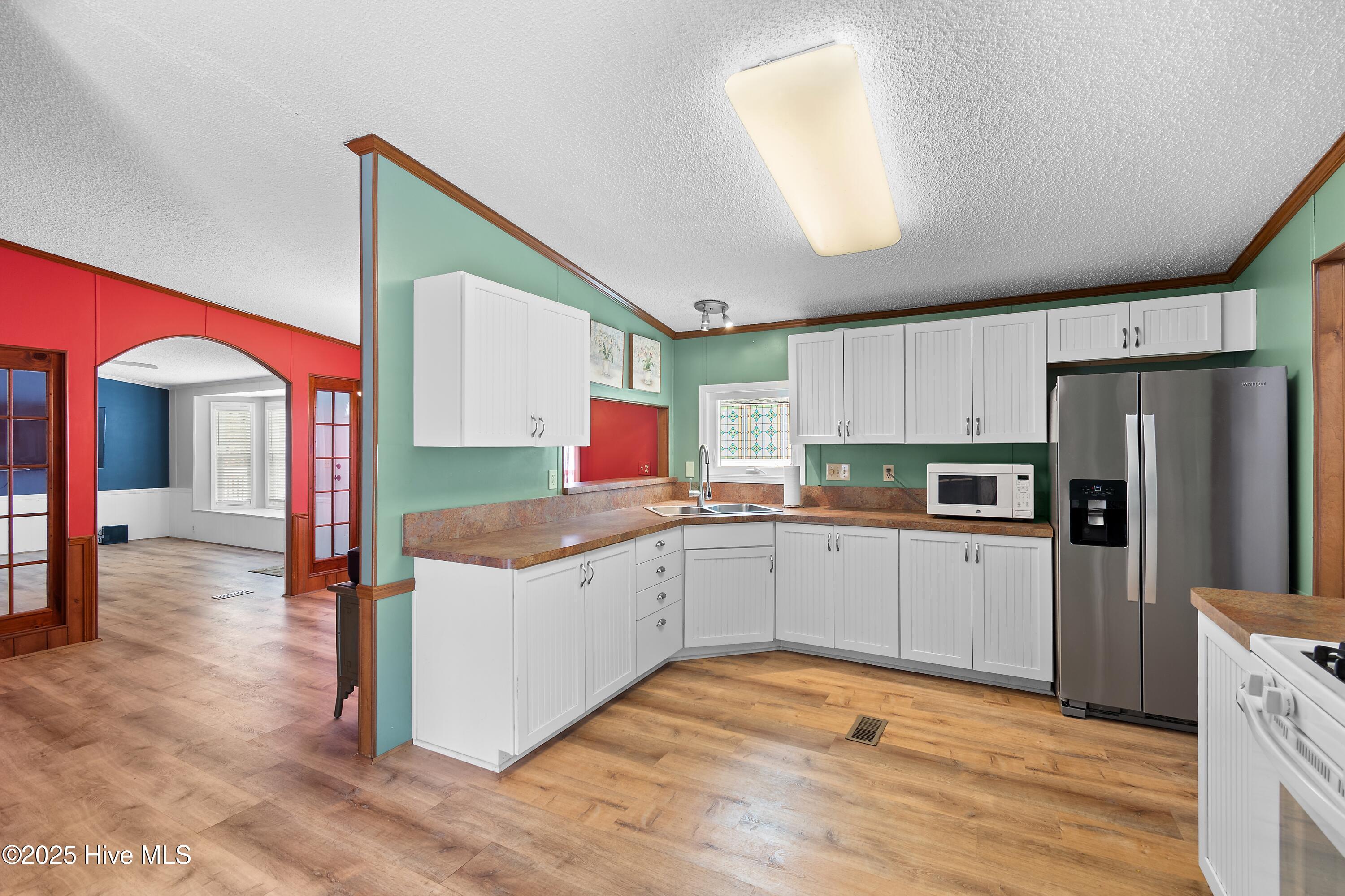 100538927 | Photo 16