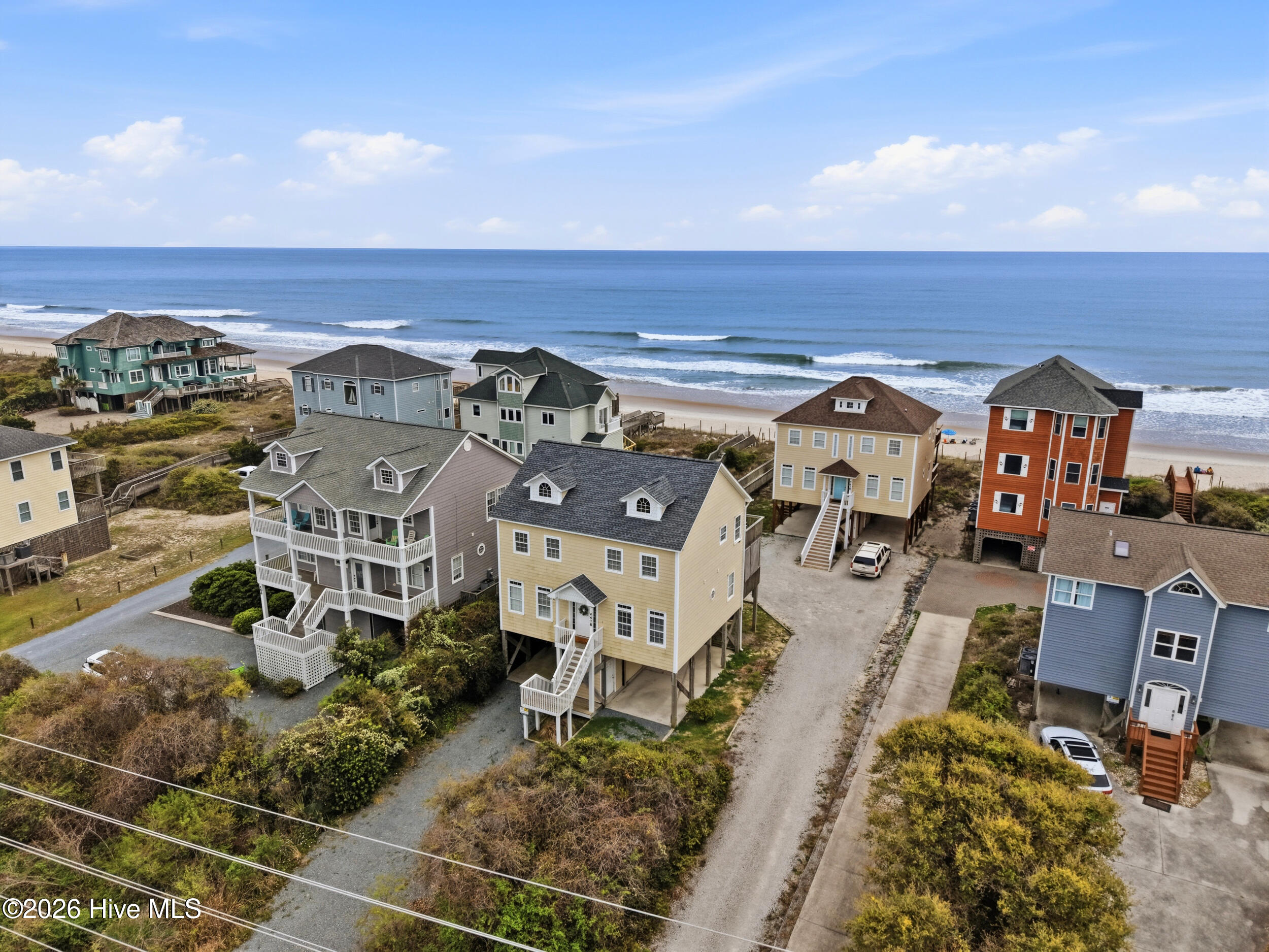 100566063 | Photo 56