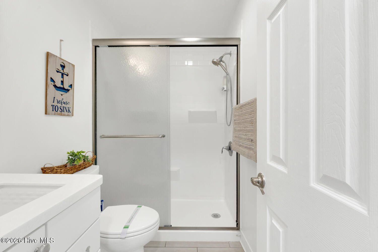 100569348 | Photo 35