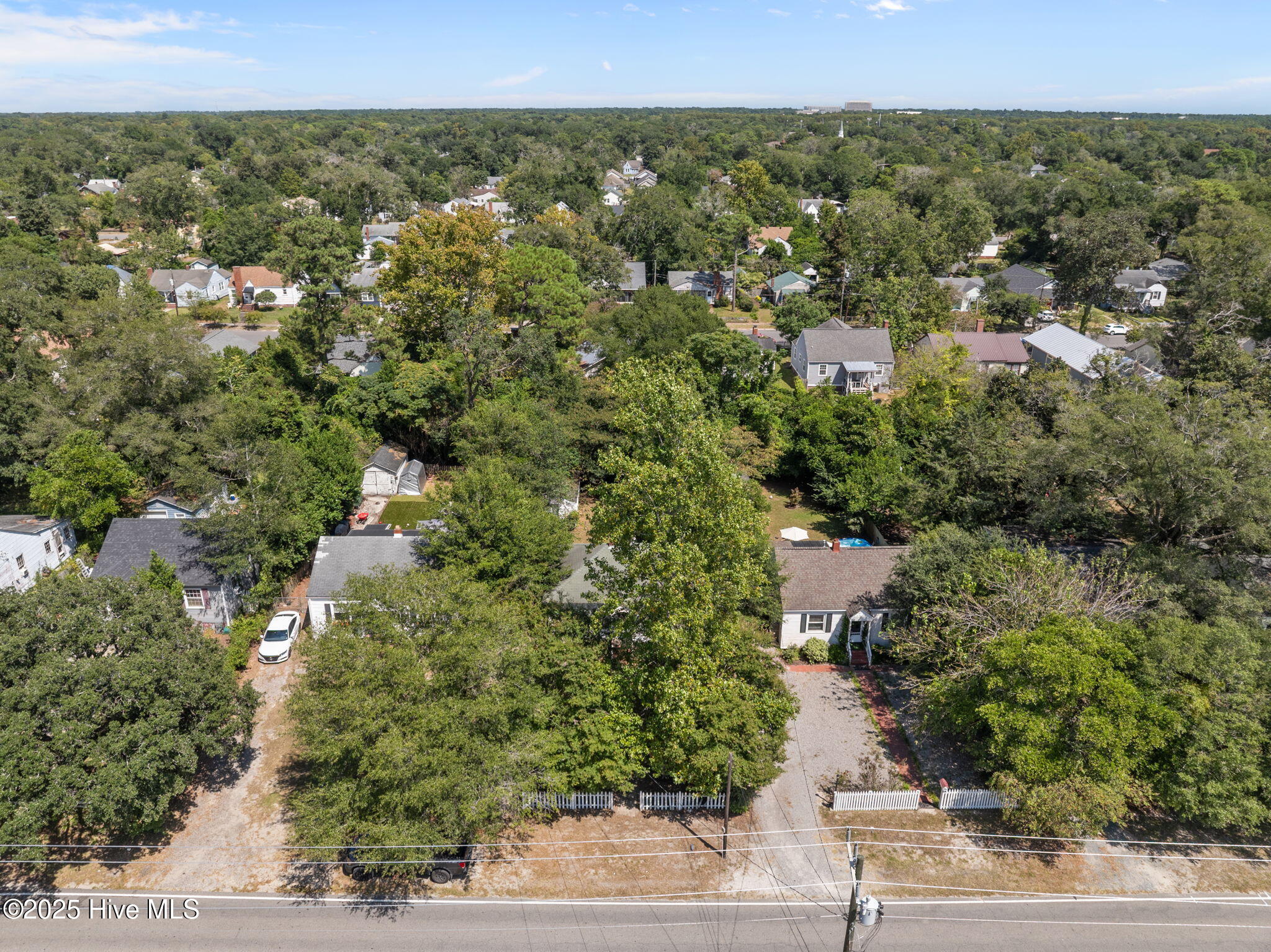 2061 Burnett Boulevard, Wilmington, NC 28401 – photo 13: 13-web-or-mls-DJI_20250905111453_0458_D