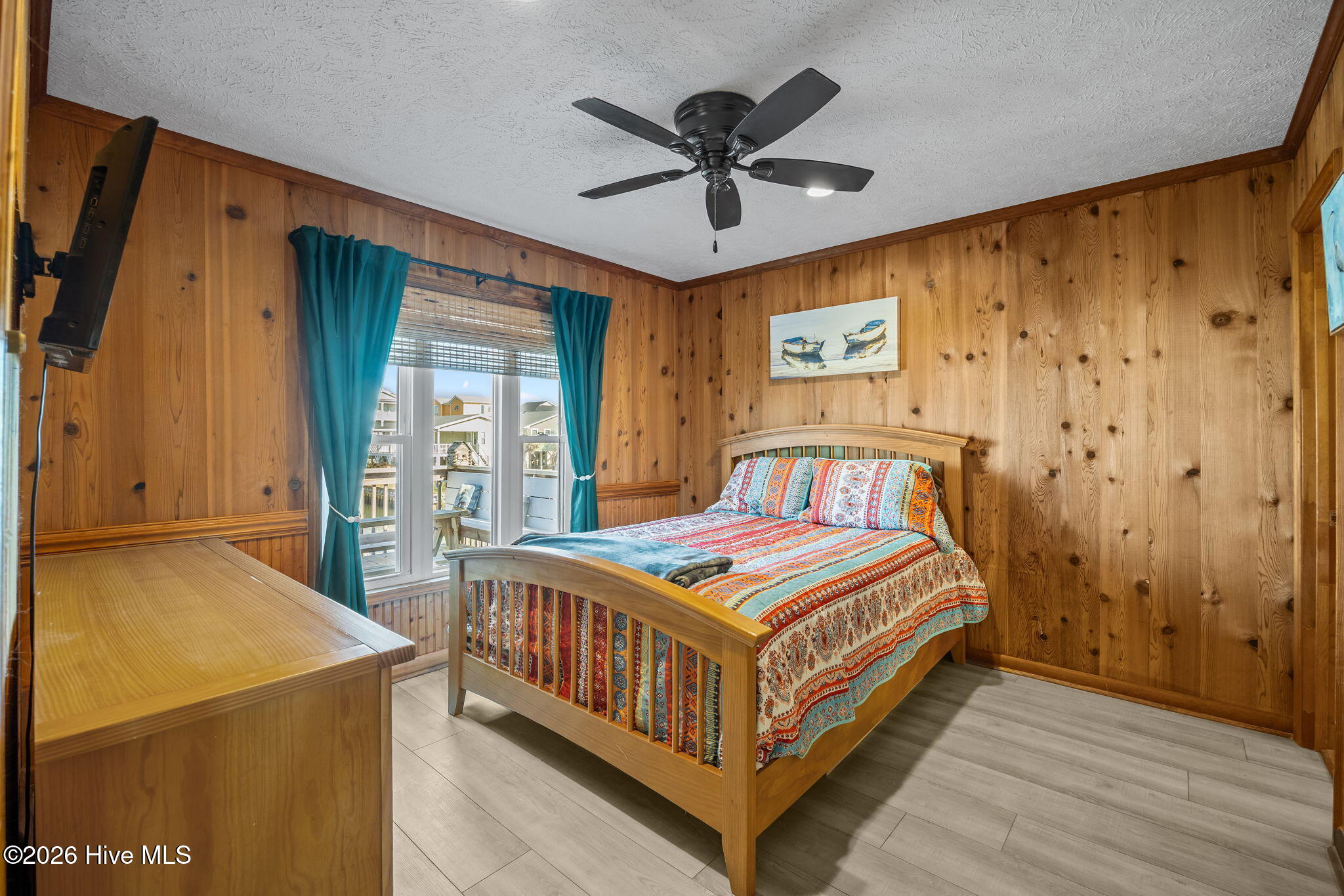 100545181 | Photo 18