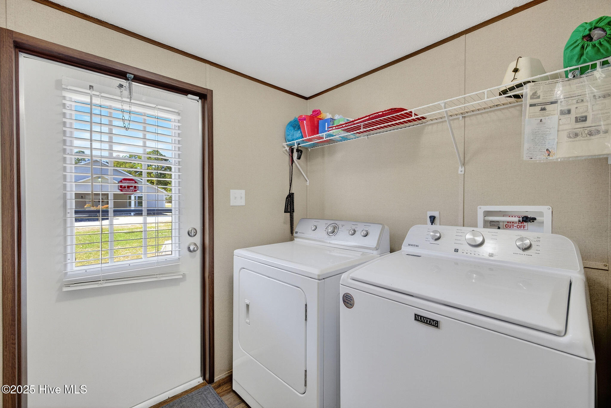 100537876 | Photo 24