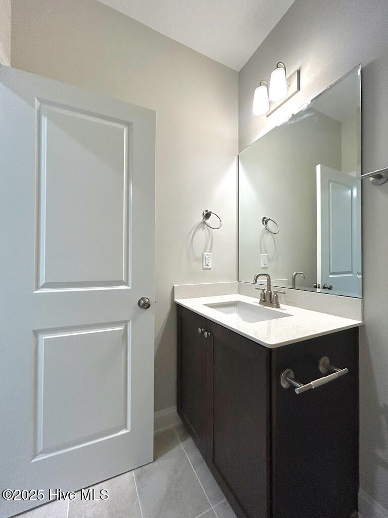 100510187 | Photo 65